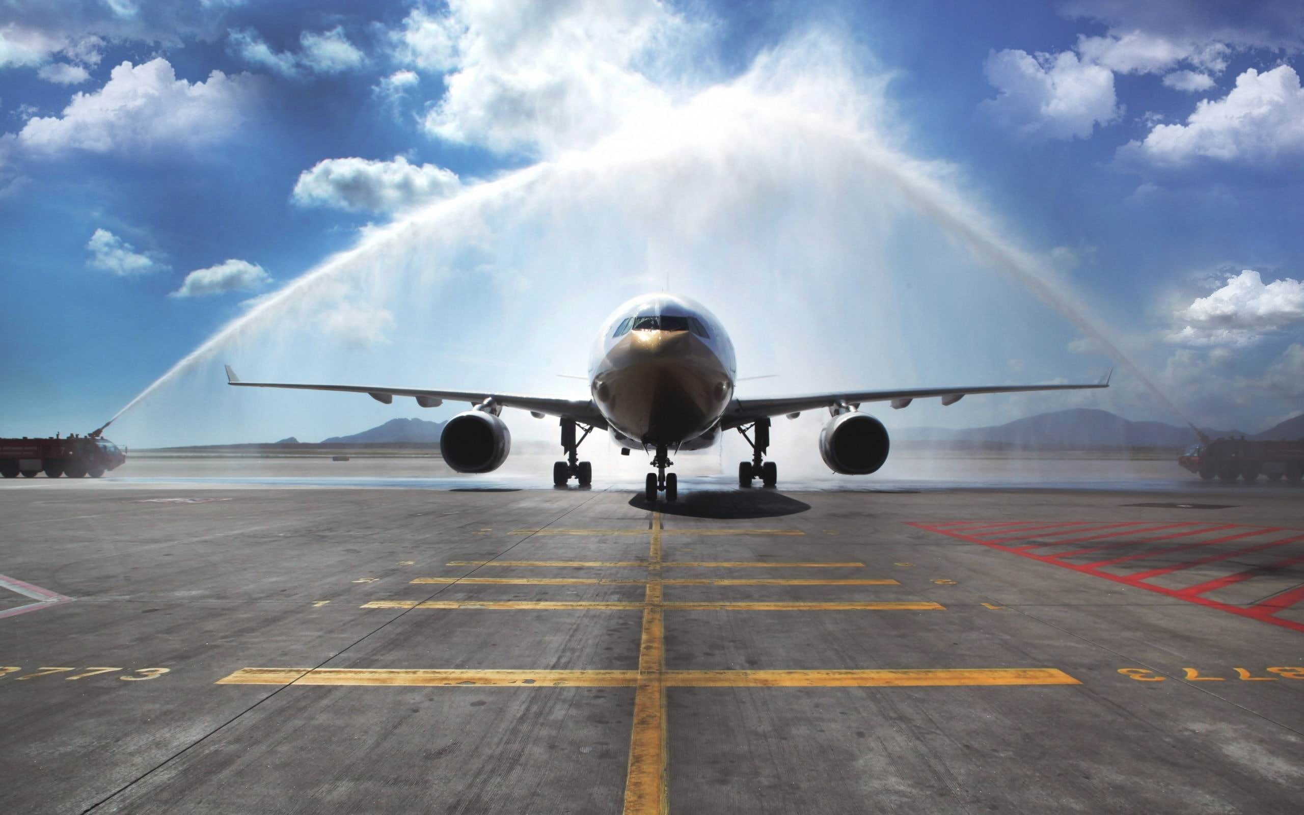 road marking, mode of transportation, cloud - sky, front view, aerospace industry, hd, passenger, no people, aircraft, day, nature, gold, transportation, HD Wallpaper
