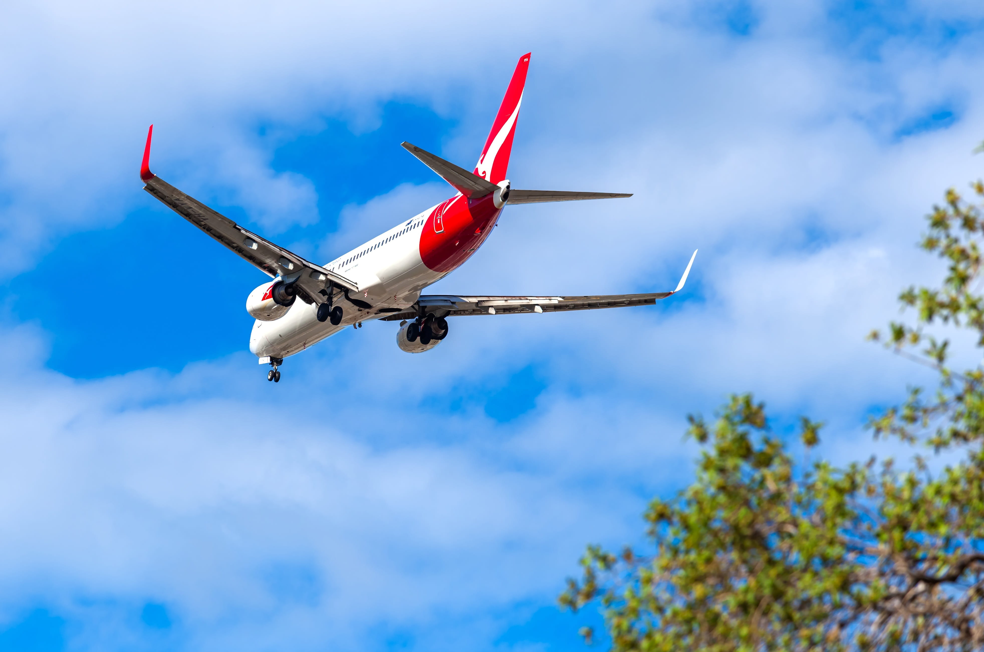 sky, low angle view, taking off, on the move, air vehicle, virgin australia boeing 737-800, arrival, travel, vh-yfc, passenger jet, motion, journey, flying, HD Wallpaper