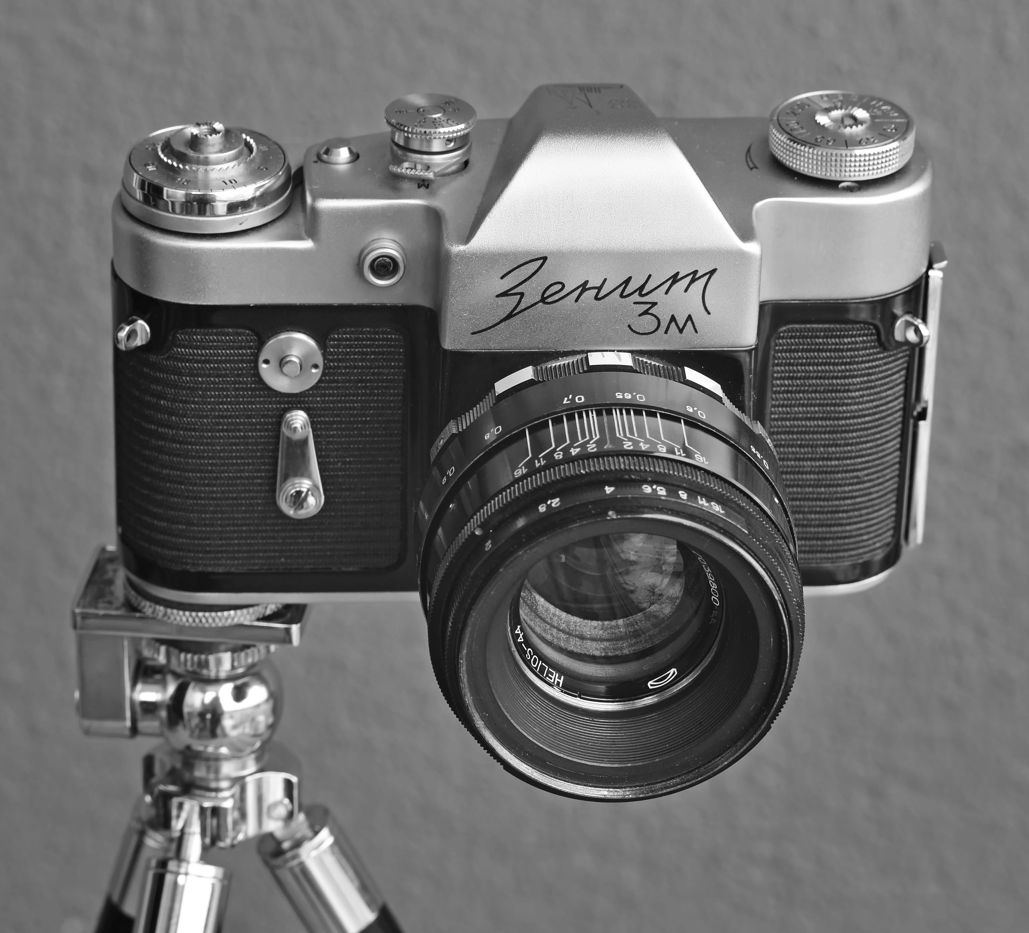 vintage camera, camera - photographic equipment, used, high angle view, technology, lens - optical instrument, russian camera, film camera, black and white, HD Wallpaper