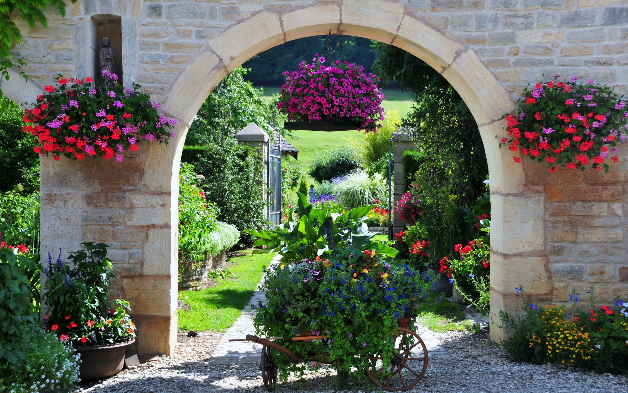stone Material, tuscany, built Structure, potted plant, house, photo, old-fashioned, color Image, pink color, green Color, window, flower, nature, flowering plant, HD Wallpaper