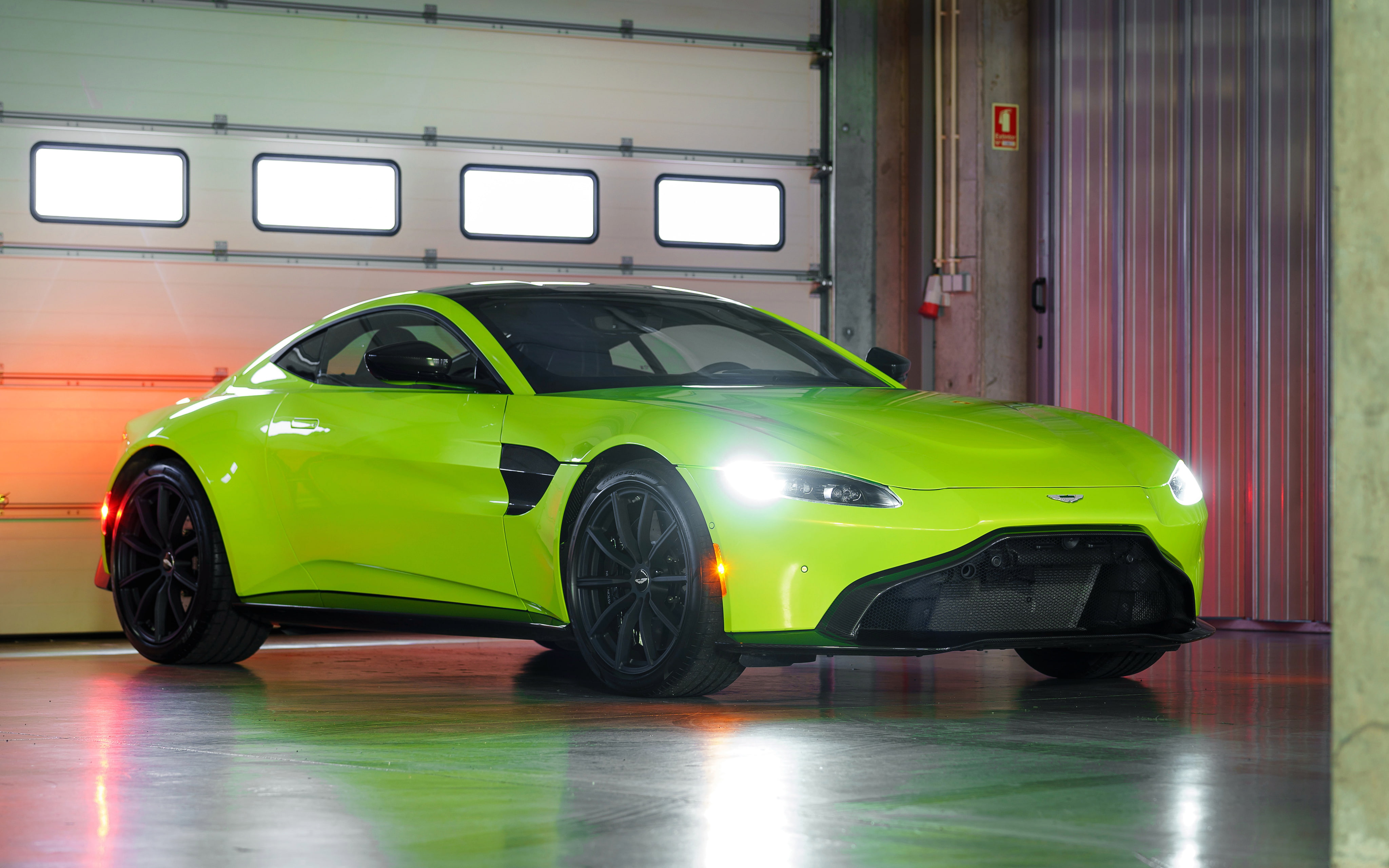 Lime, Aston, Vantage, Martin, k, 2019, green, 4K, Essence, HD Wallpaper