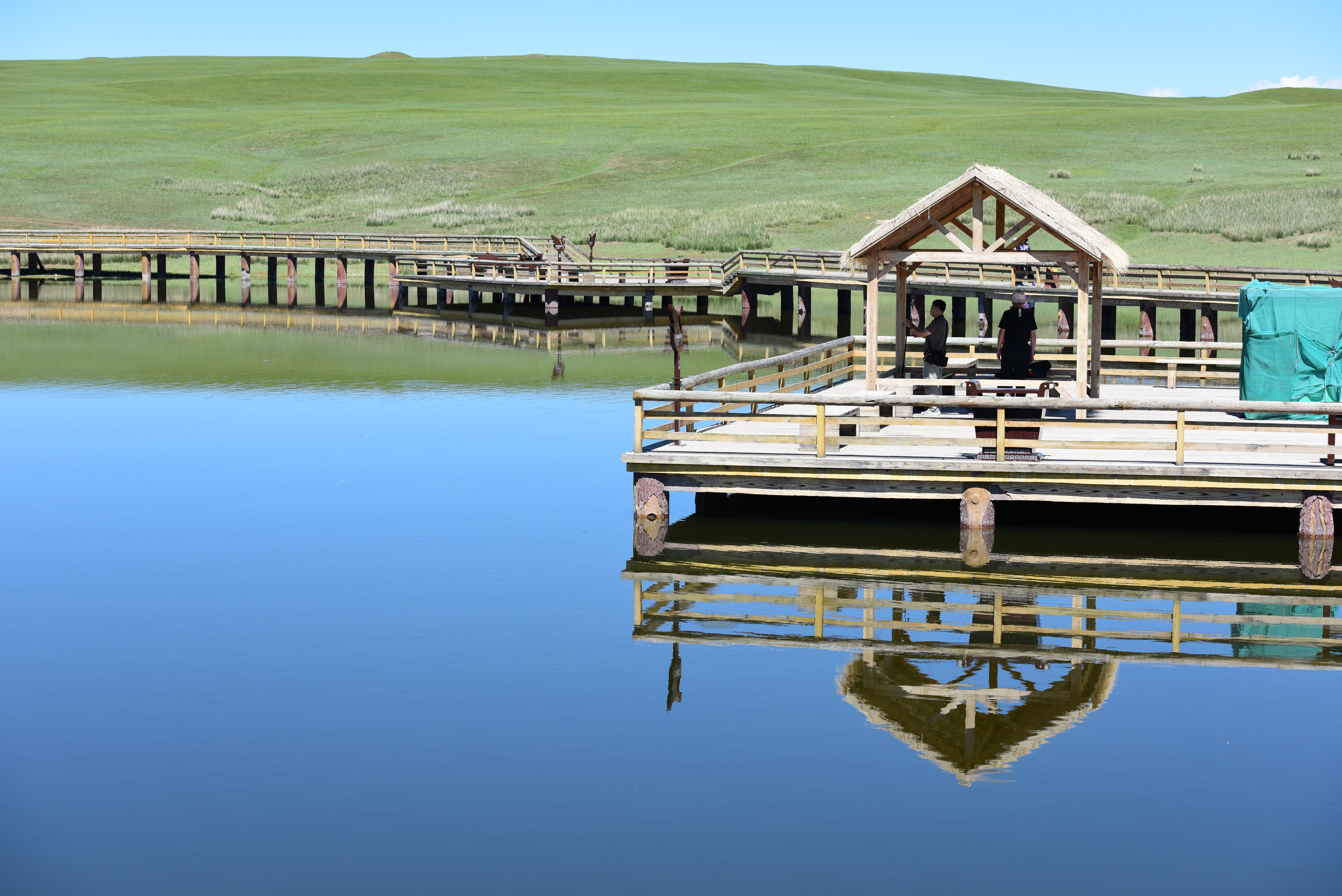 lake, waterfront, palestinian sound brook, sky, reflection, architecture, moored, outdoors, swan lake, luxury, building exterior, house, nature, nautical vessel, HD Wallpaper