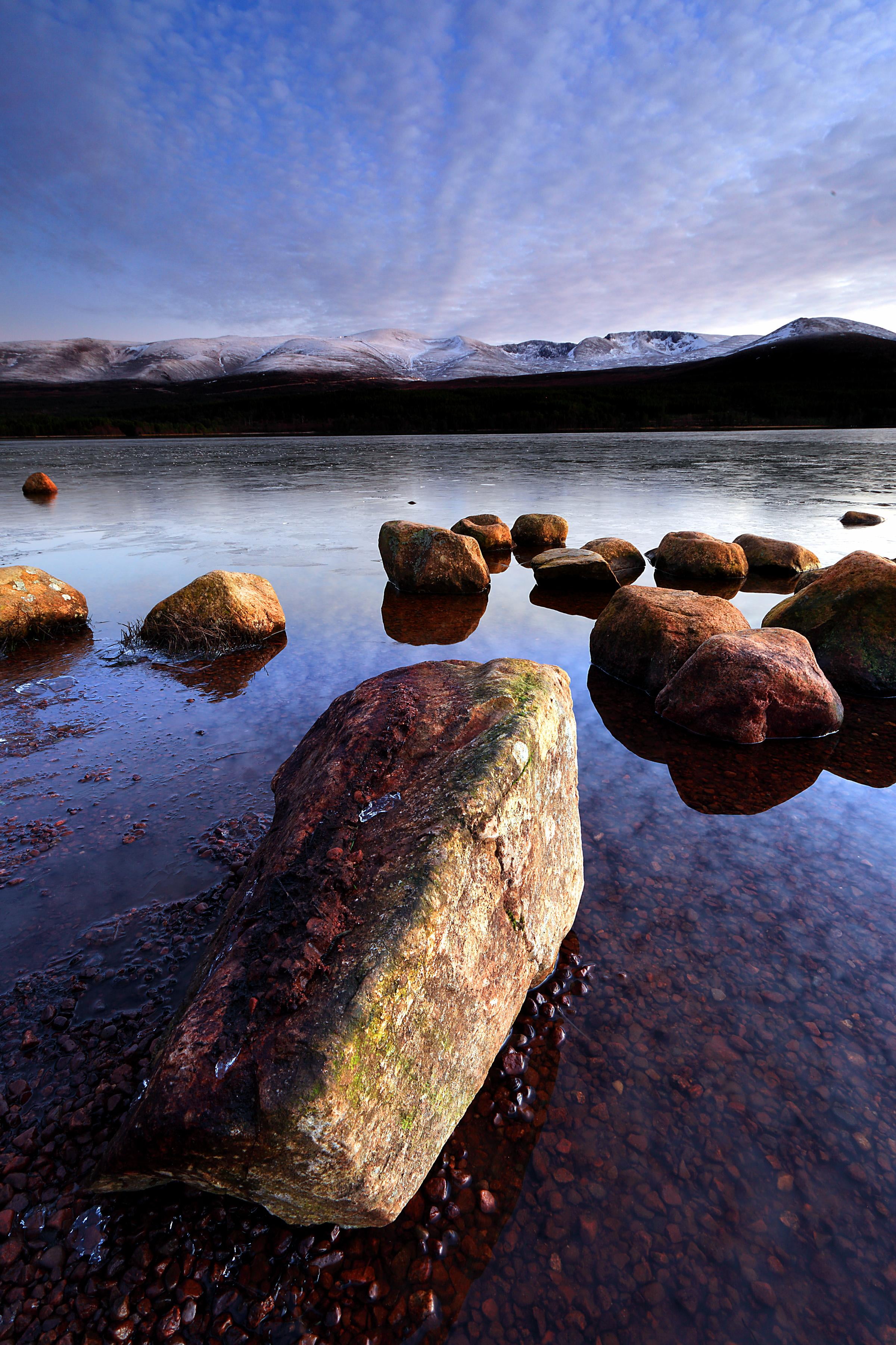 skies, Highlands, 2K, white cloud, Cairngorm, Scotland, Loch Morlich, water, blue skies, sea, highlands, loch, stone - Object, rock - Object, white, nature, Phone HD Wallpaper