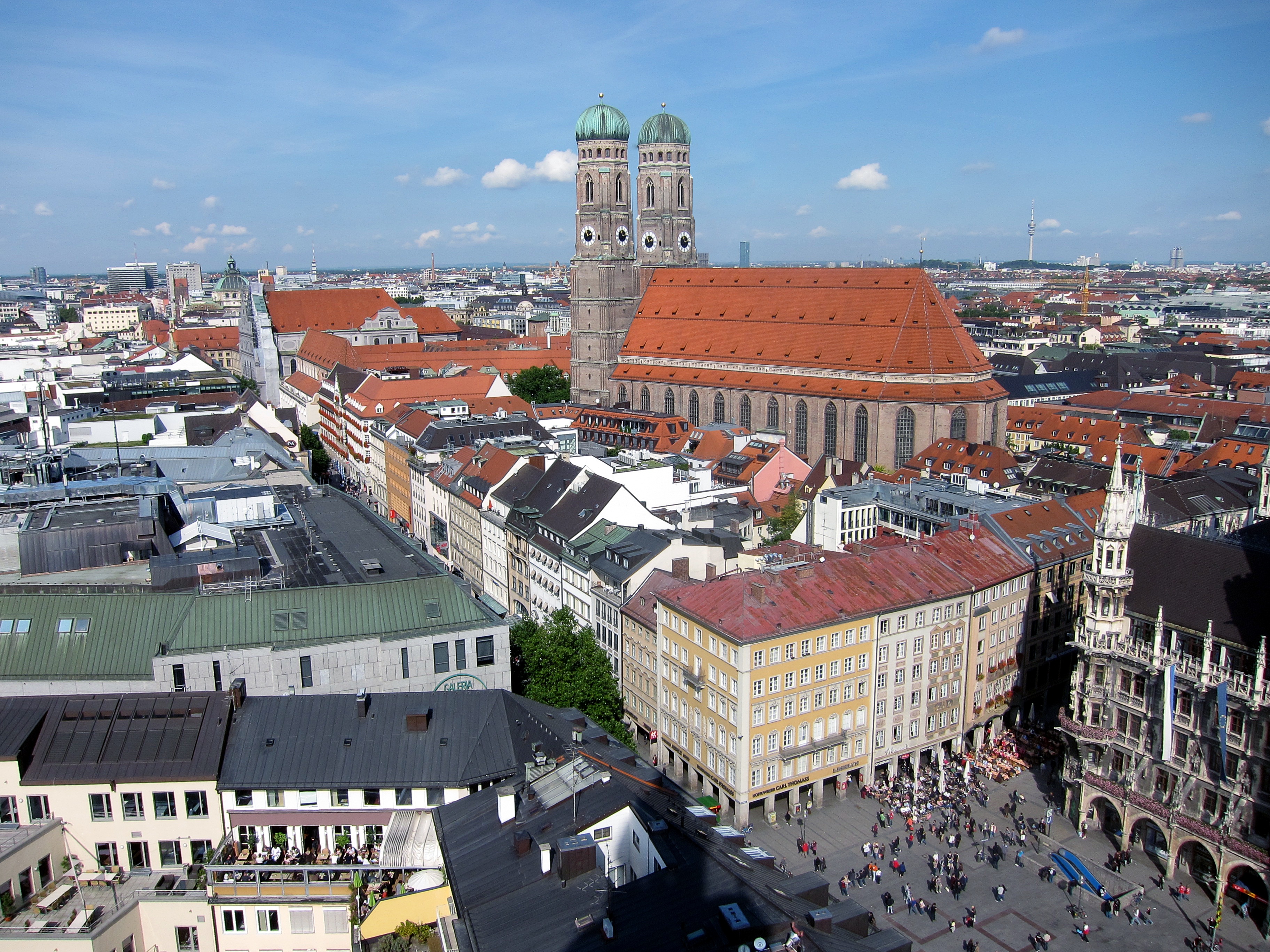 buildings, city, crowd, roof, blue, colored, cathedral of our lady, landmark, nature, street, state capital, crowded, assorted, residential district, new town hall, HD Wallpaper