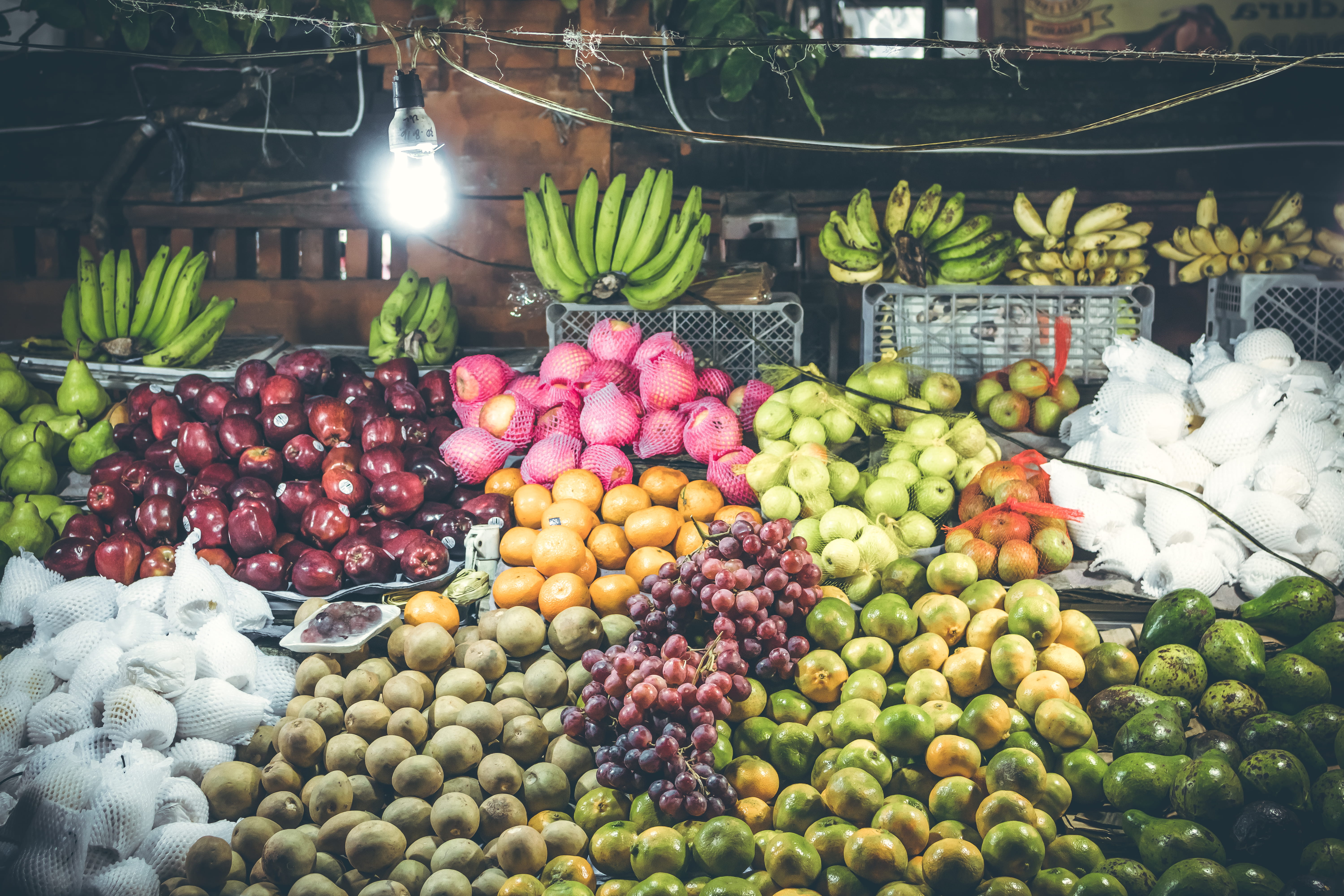 tasty, red, healthy, tomato, apples, colors, large group of objects, grapes, stacked, healthy eating, sell, natural, wellbeing, green, crates, stand, bananas, HD Wallpaper