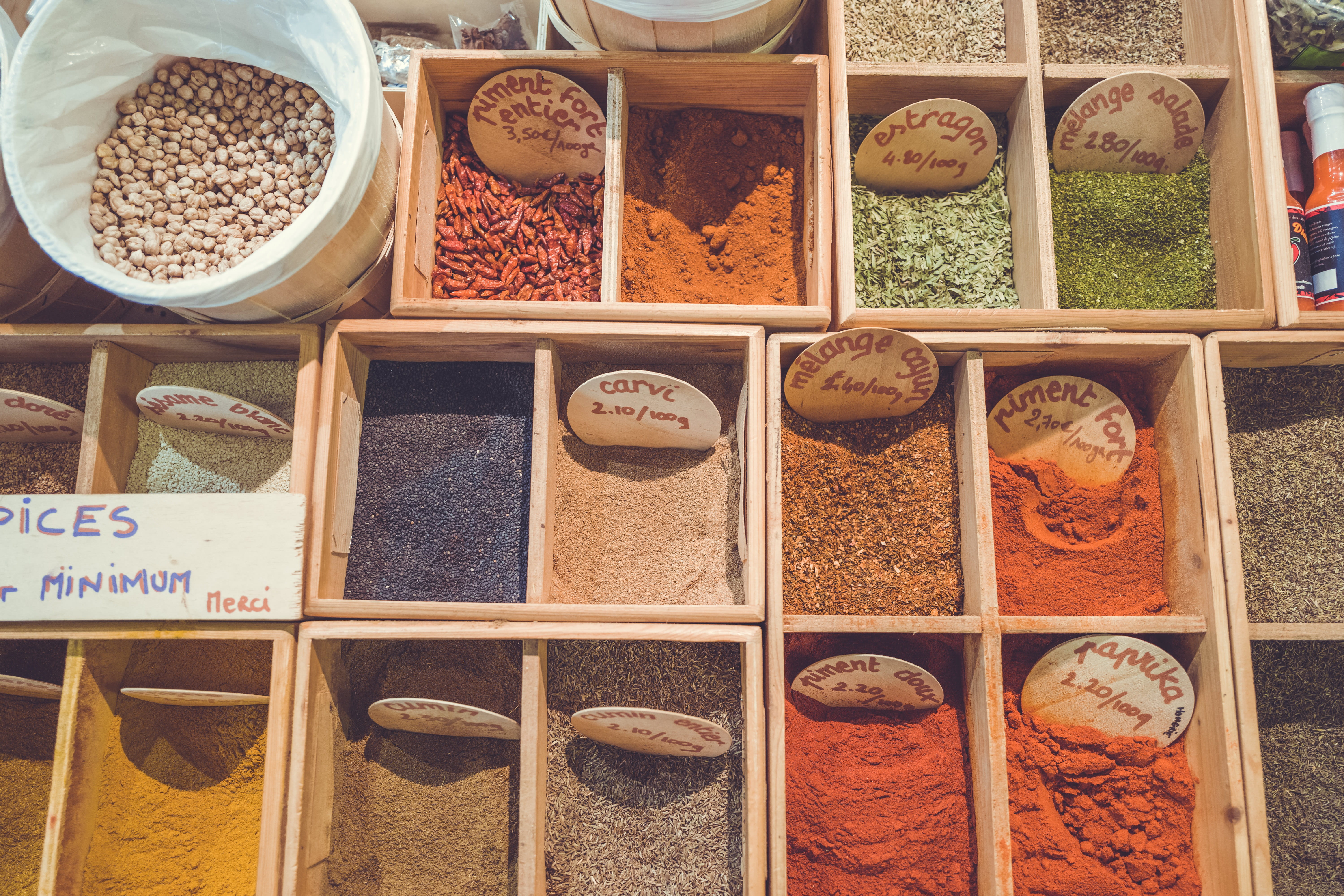 market, herb, assortment, color, retail display, stock, in a row, order, retail, 5K, no people, food and drink, shop, collection, assorted, spices, ginger, HD Wallpaper