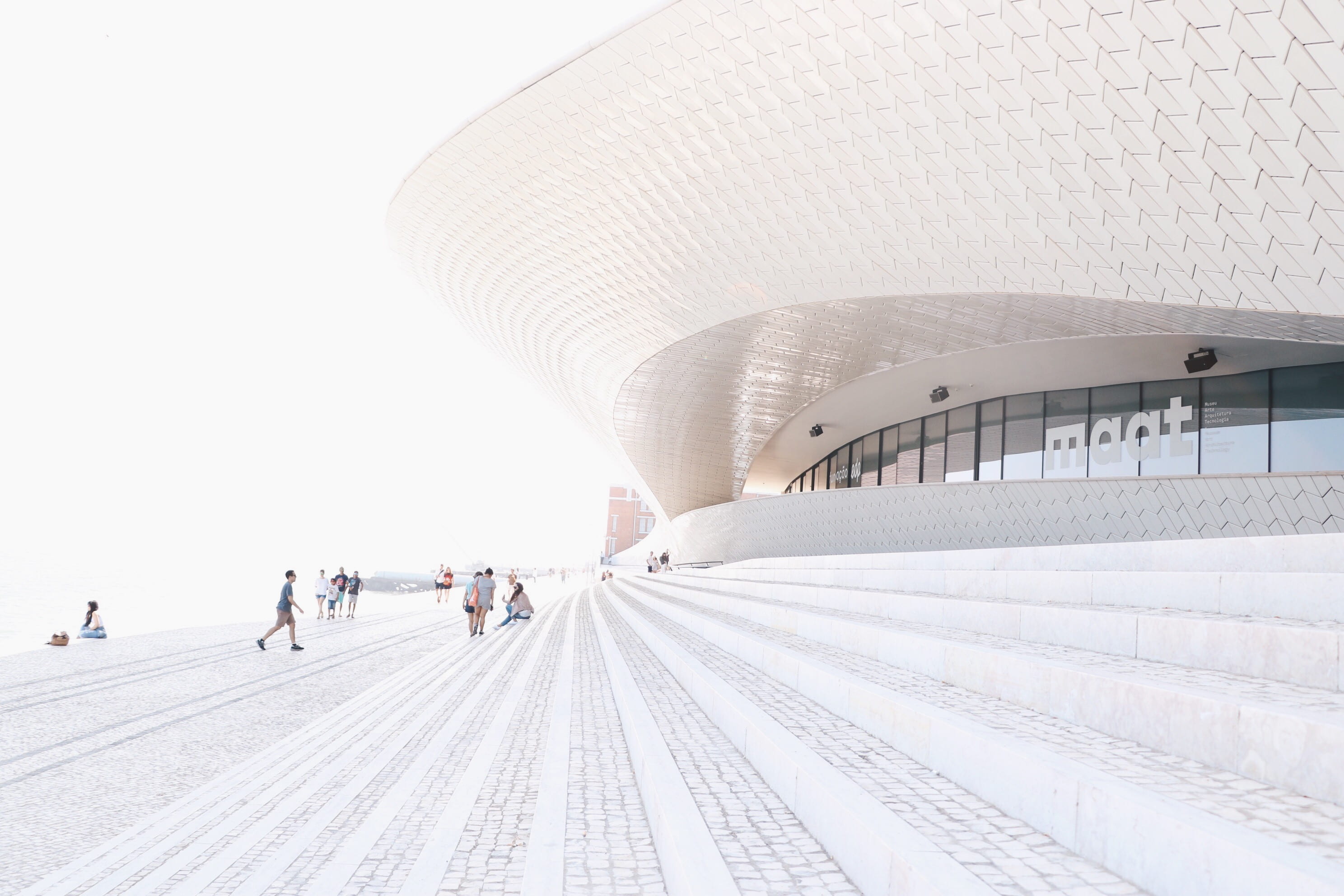 concrete, city, travel, people, incidental people, built structure, group of people, white, travel destinations, walking, standing, daytime, large group of people, HD Wallpaper