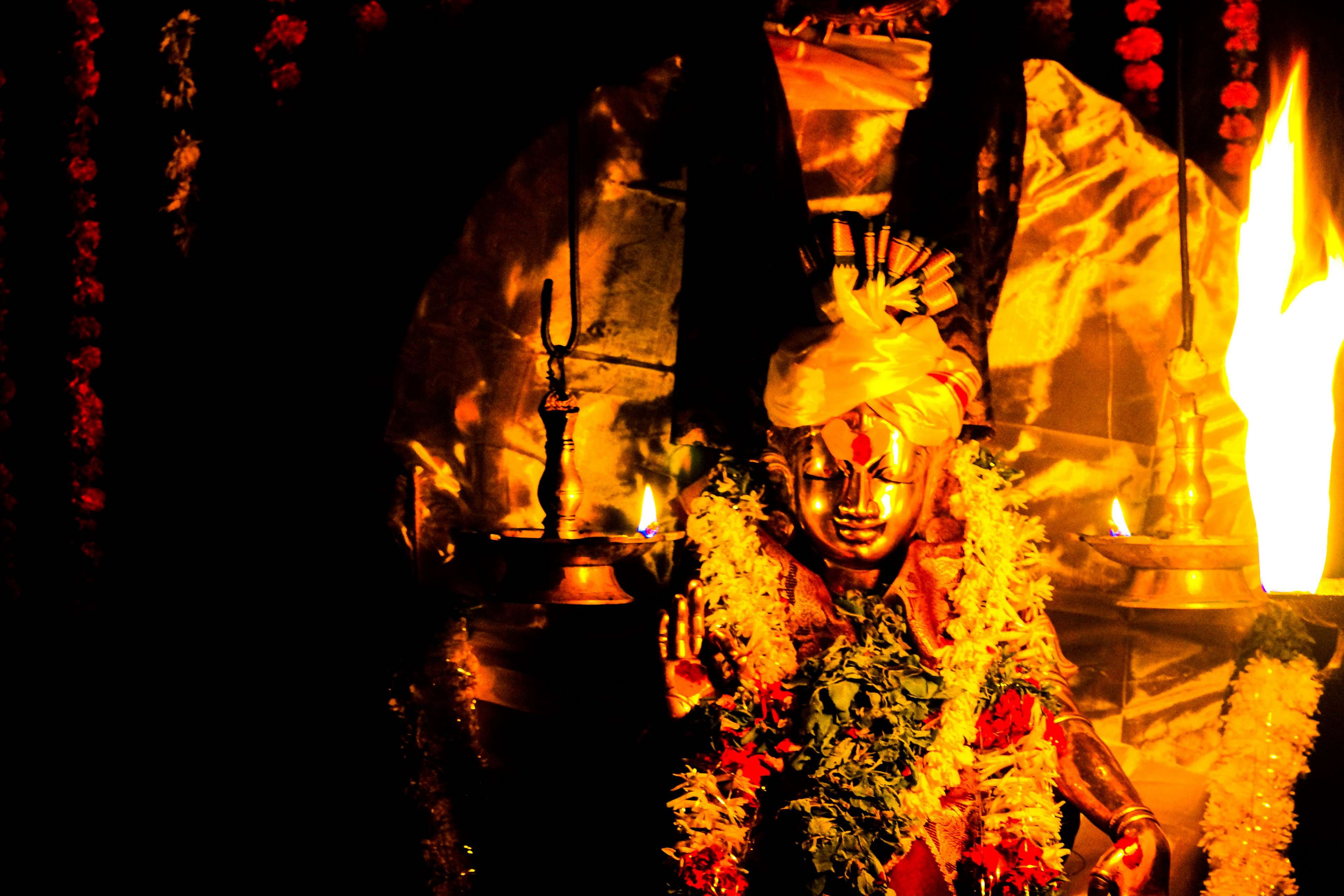flower, afterglow, god, no people, photography, religion, fire, close-up, 4K, flame, india, architecture, motion, orange color, outdoors, burning, event, HD Wallpaper