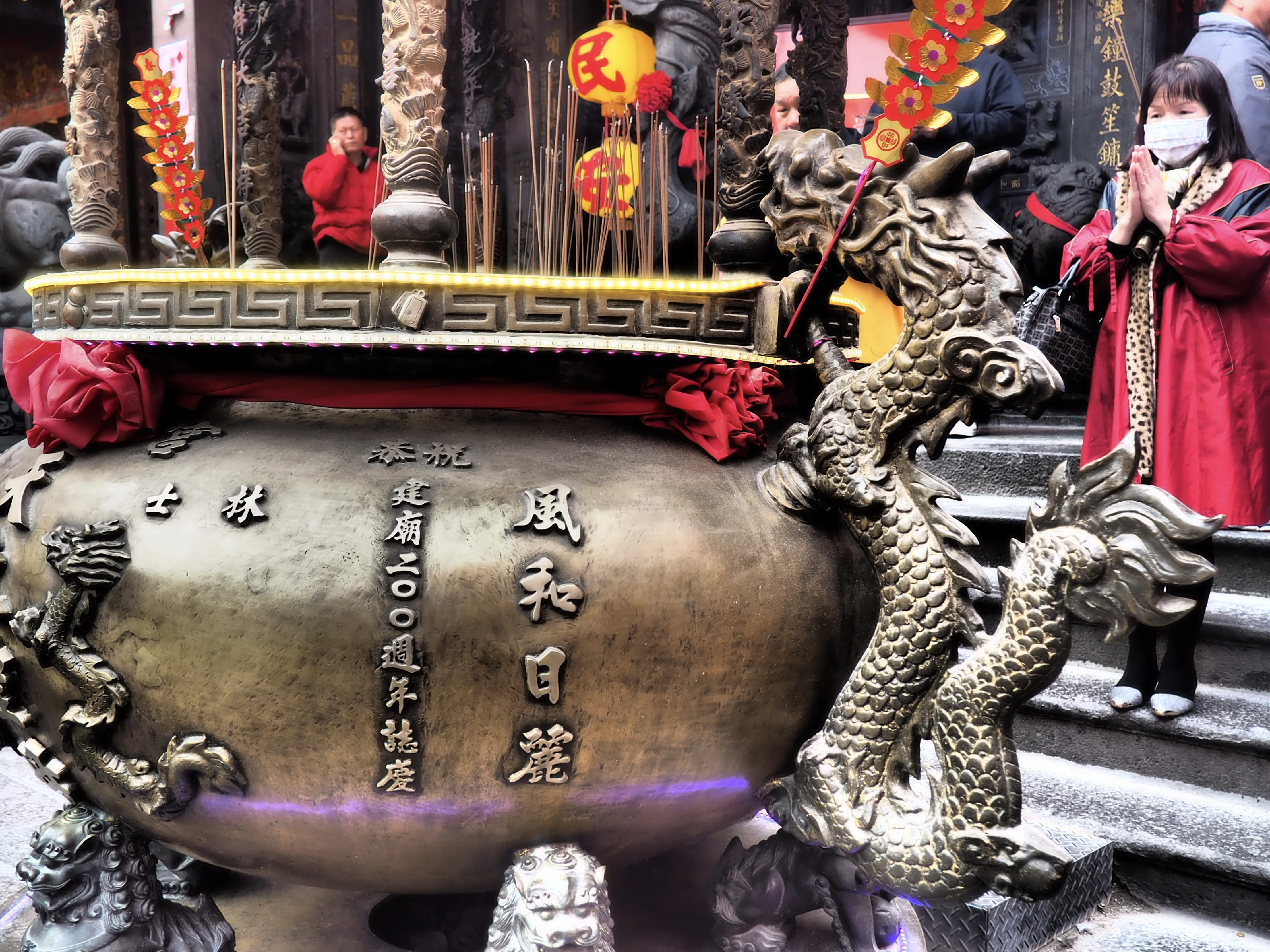 ornate, representation, day, travel, dragon, craft, statue, place of worship, Traditional, buddhism, ancient, creativity, Culture, history, human representation, HD Wallpaper