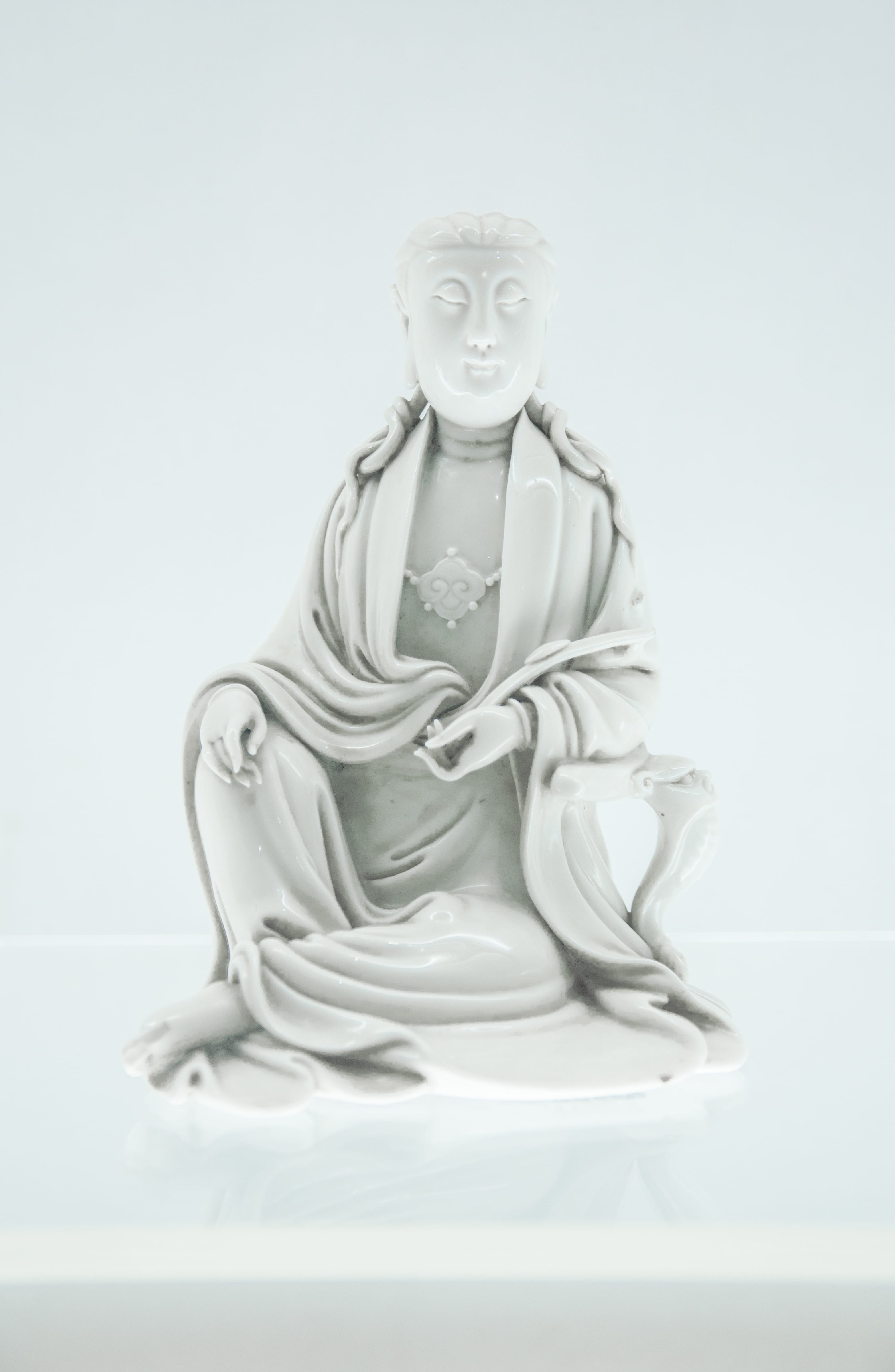 figurine, still life, grey, male likeness, art, photo, hindu, craft, art and craft, photography, white background, representation, food, deity, no people, Phone HD Wallpaper