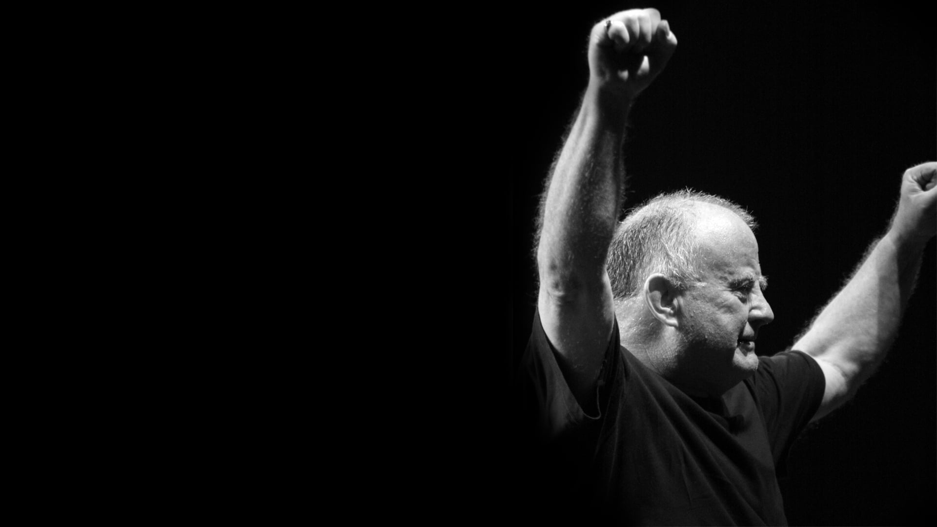 look, crew, hands, adult, studio shot, old, neck, human limb, waist up, human body part, portrait, men, 1080P, s, t-shirt, hand raised, indoors, mature adult, HD Wallpaper
