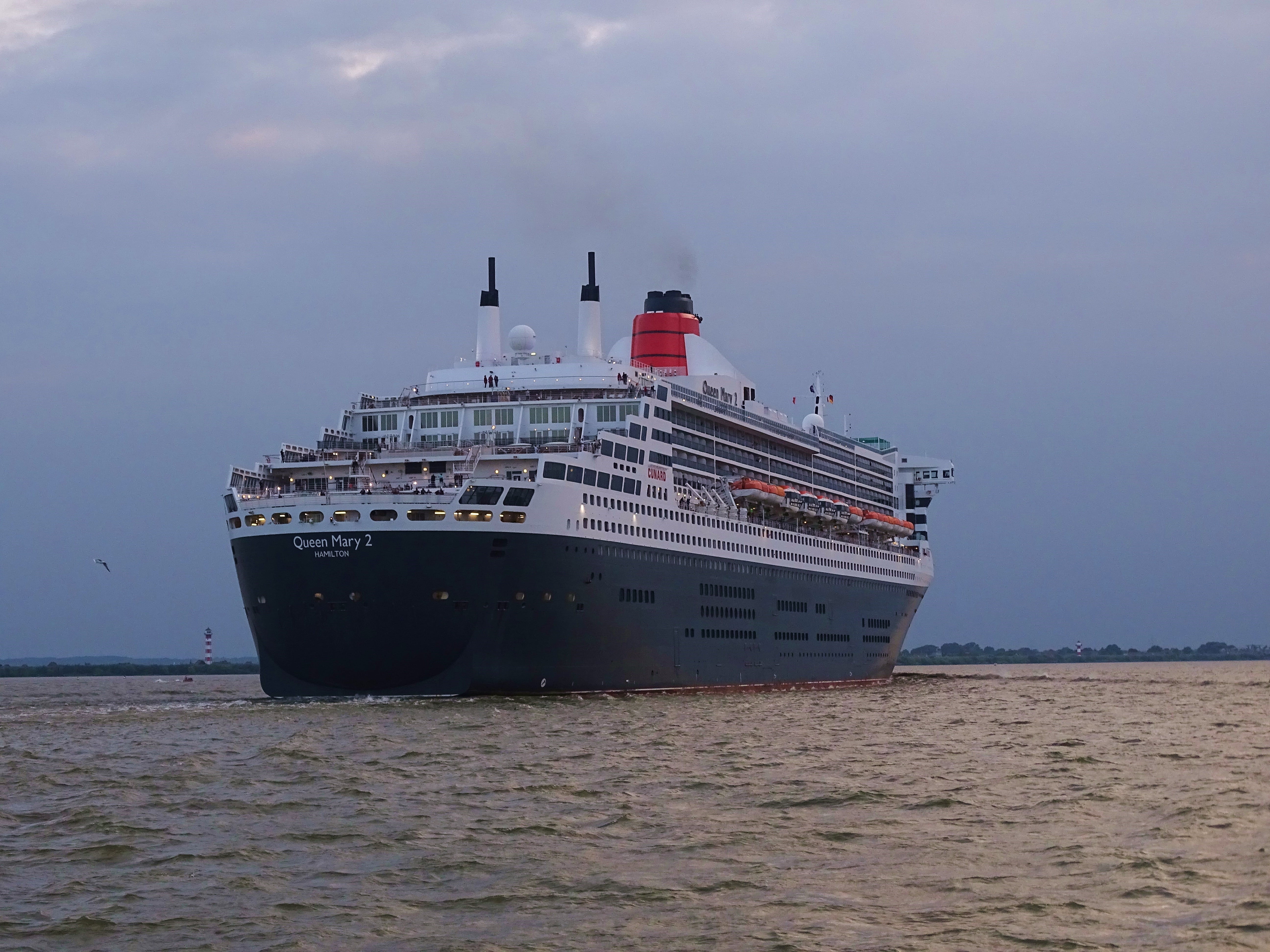 nature, 5K, cloud - sky, transportation, daytime, beach, queen mary, no people, body, day, travel, ocean liners, motion, travel destinations, elbe, sailing, HD Wallpaper