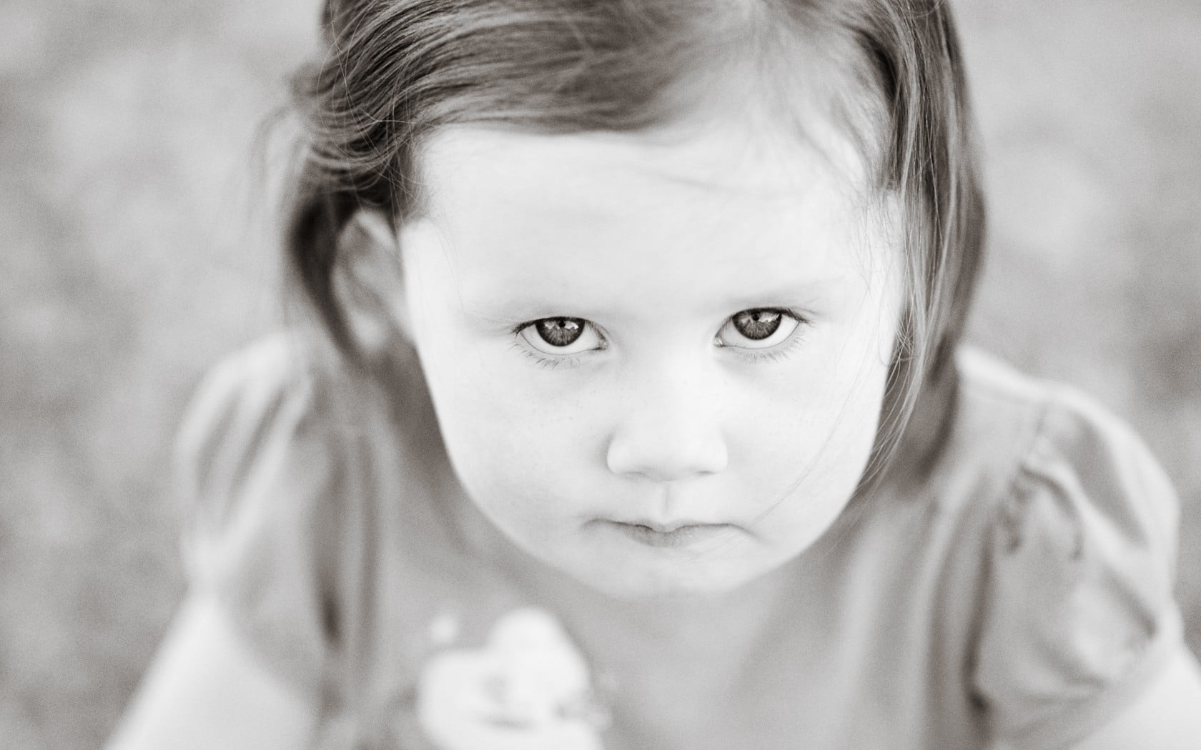 black And White, contemplation, caucasian Ethnicity, mood, child, people, happiness, baby Girls, small, close-up, fun, sadness, beautiful, crew, smiling, HD Wallpaper