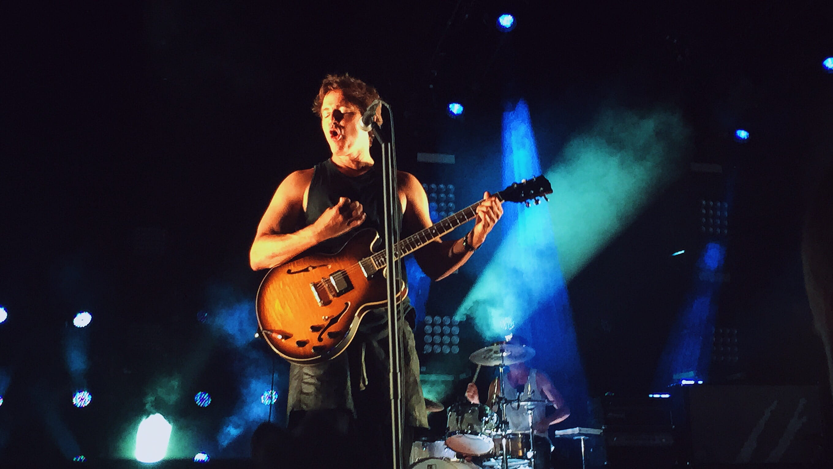 nightlife, illuminated, performance, guitar, electric guitar, one person, rock music, playing, 2K, summer, man, guitarist, artist, strum, stage, skill, HD Wallpaper