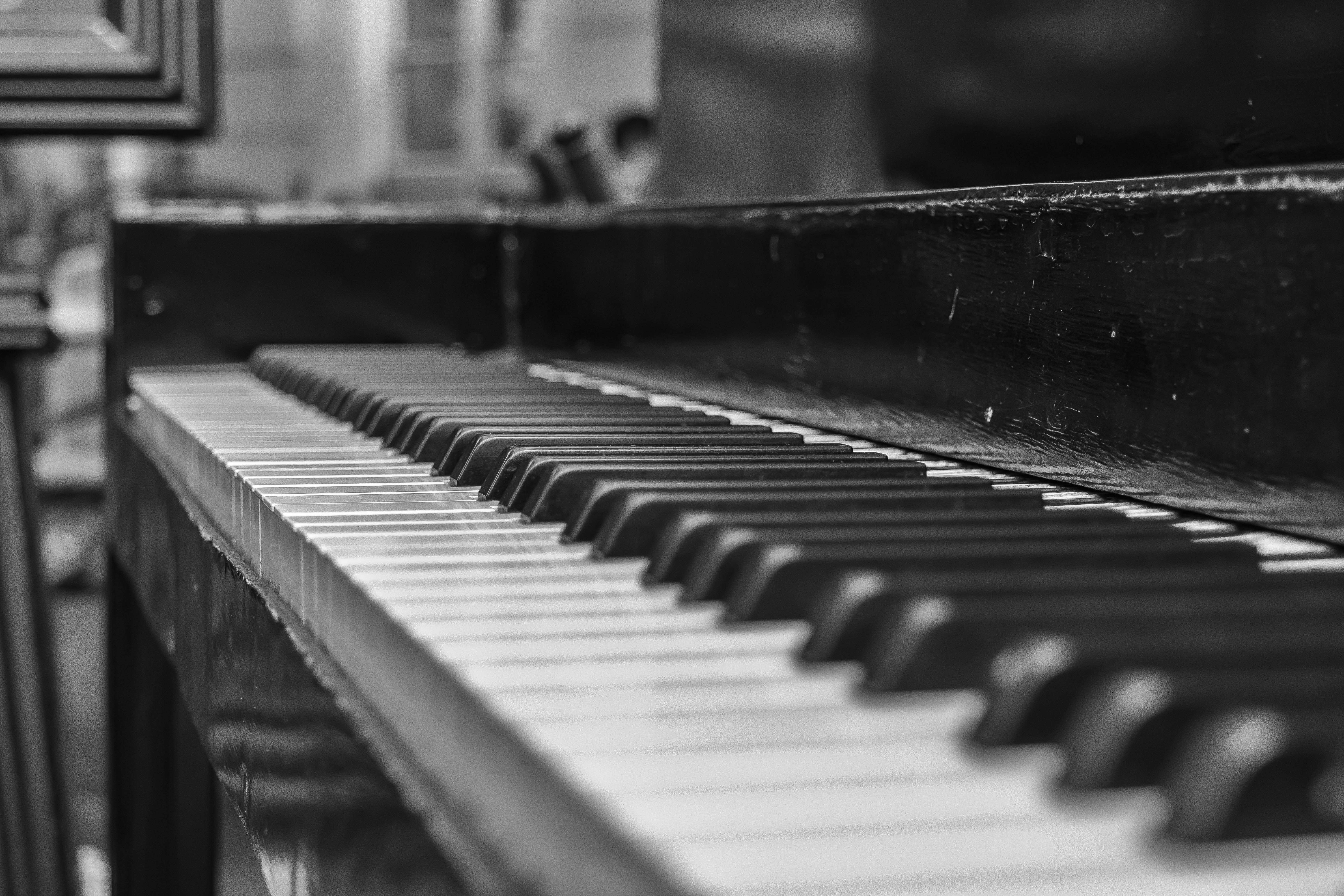 keys, in a row, day, piano key, old, strum, photography, close-up, repetition, white, play, 5K, indoors, musical instrument, wood - material, keyboard, HD Wallpaper