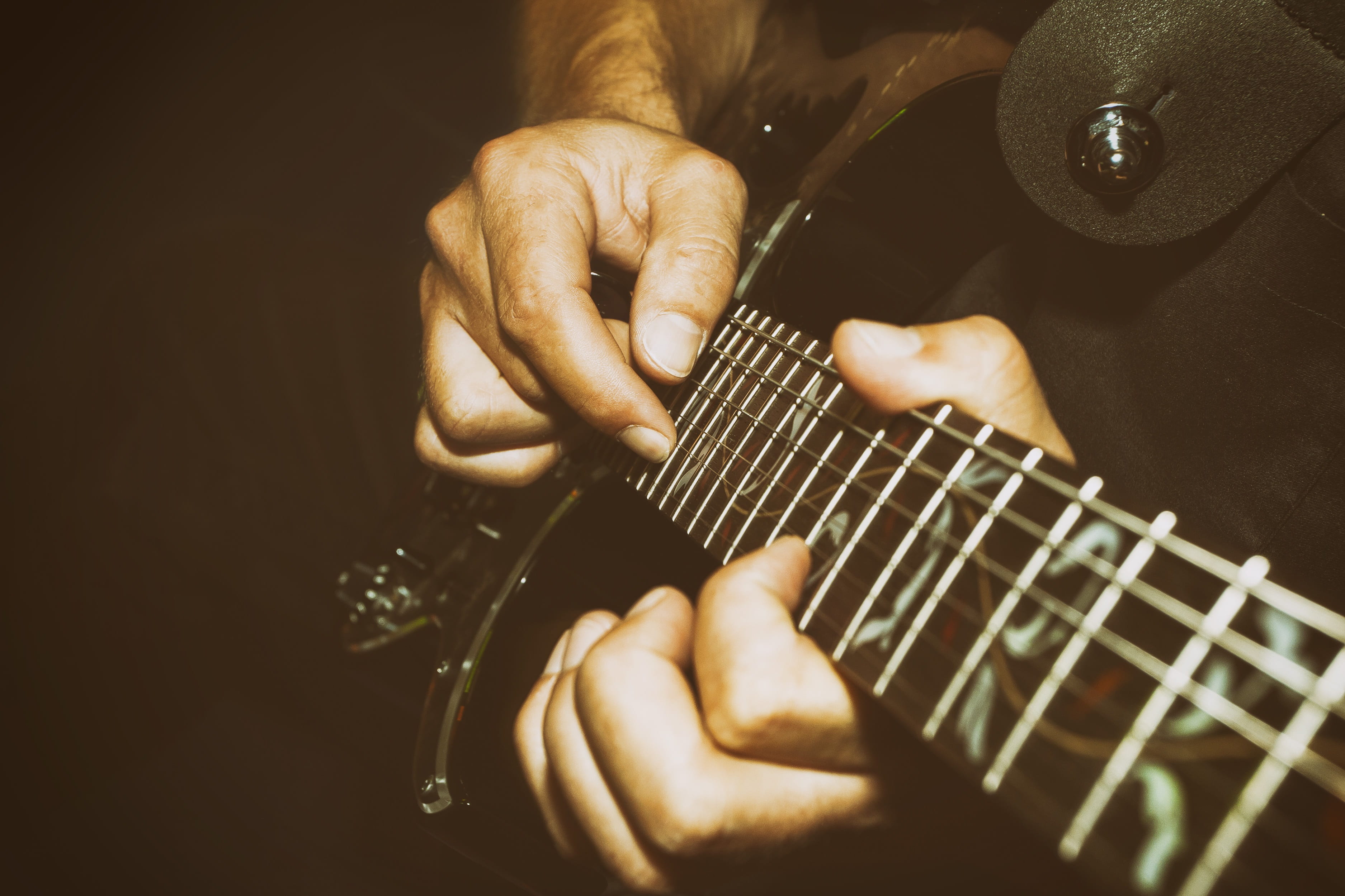 play, midsection, holding, fret, still, hand, string, male, arts culture and entertainment, electric guitar, music, one person, strum, hands, skill, human hand, HD Wallpaper