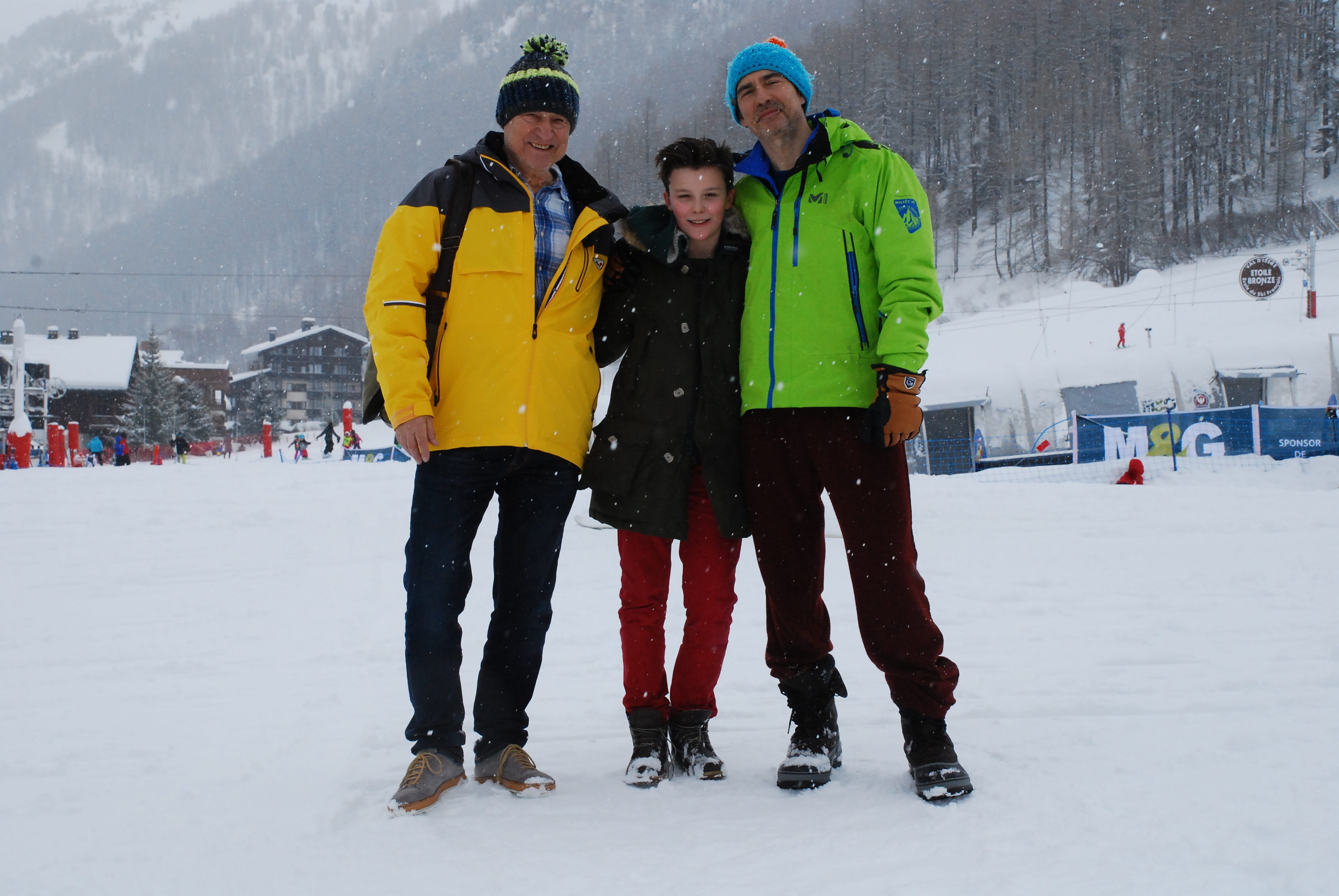 snow, winter sport, ice, standing, son, people, male, positive emotion, adult, happy people, warm clothing, valdesere, granfather, togetherness, france, HD Wallpaper
