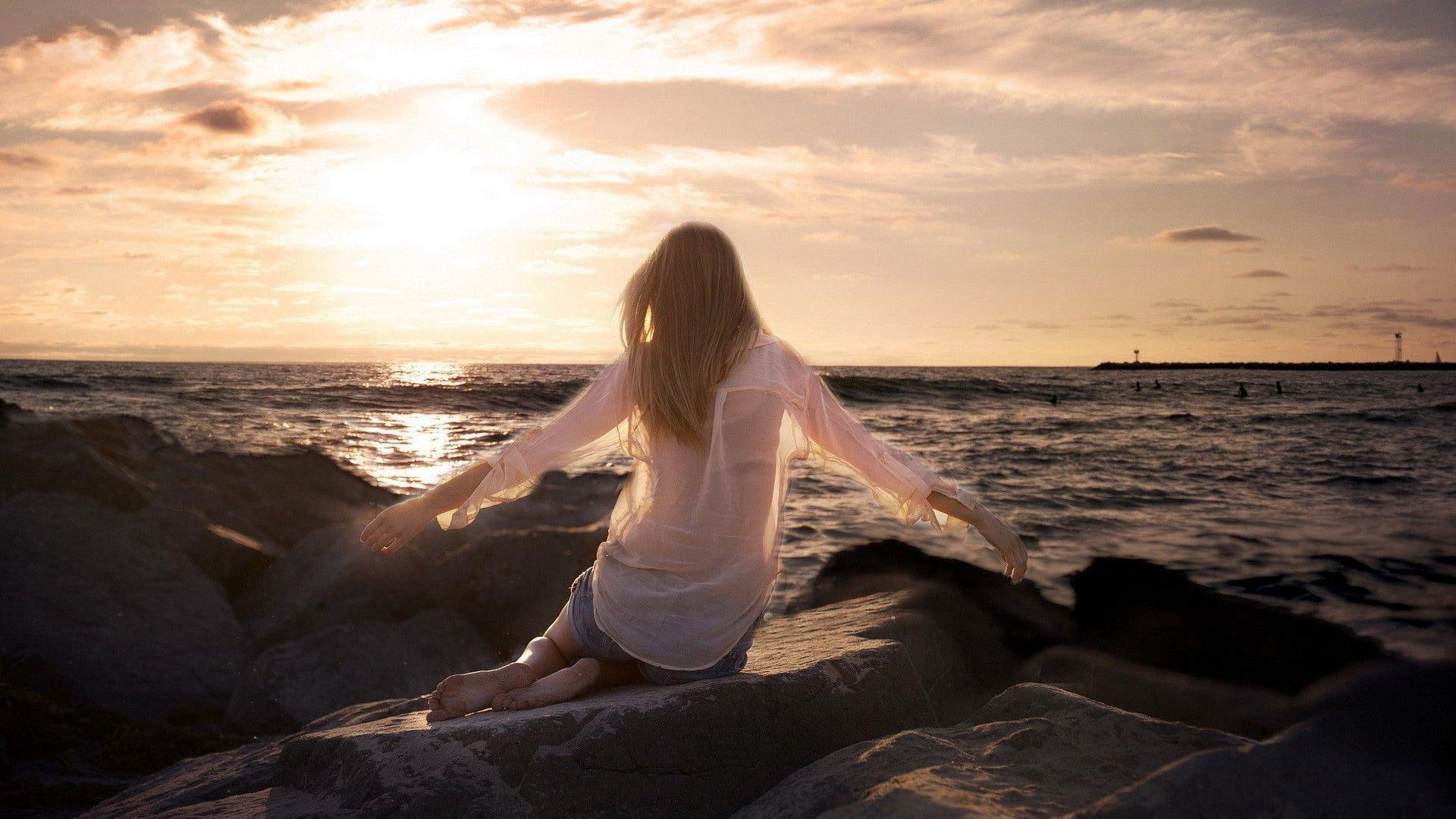 women, woman, white, 1920x1080, girls, shirt, sleeve, breeze, ocean, s, 1080P, feeling, long, HD Wallpaper