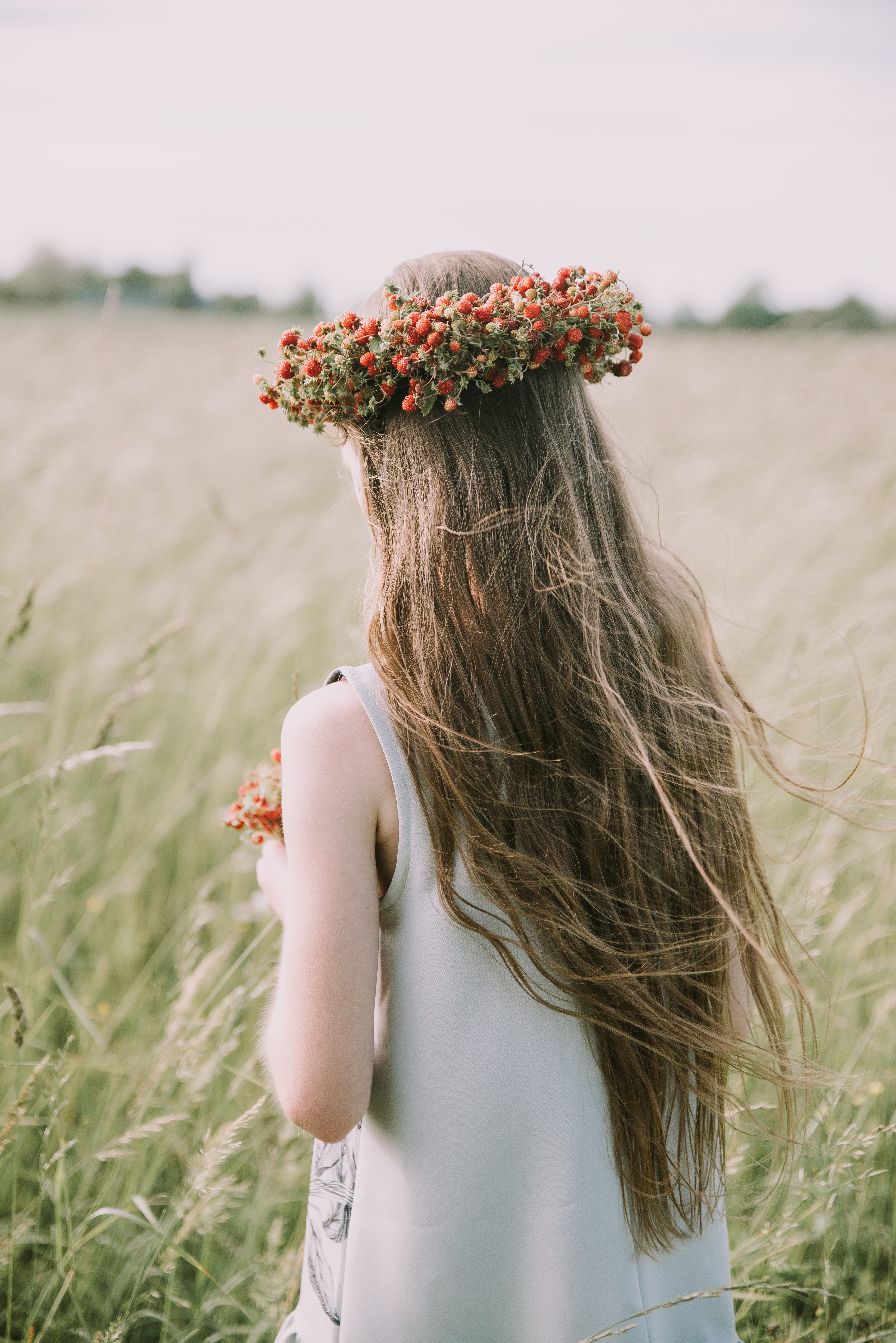 wheat, young Adult, 5K, girls, breeze, freedom, person, beautiful, holding, cute, grass, rural Scene, human Hair, female, girl, woman, brunette, enjoyment, Phone HD Wallpaper
