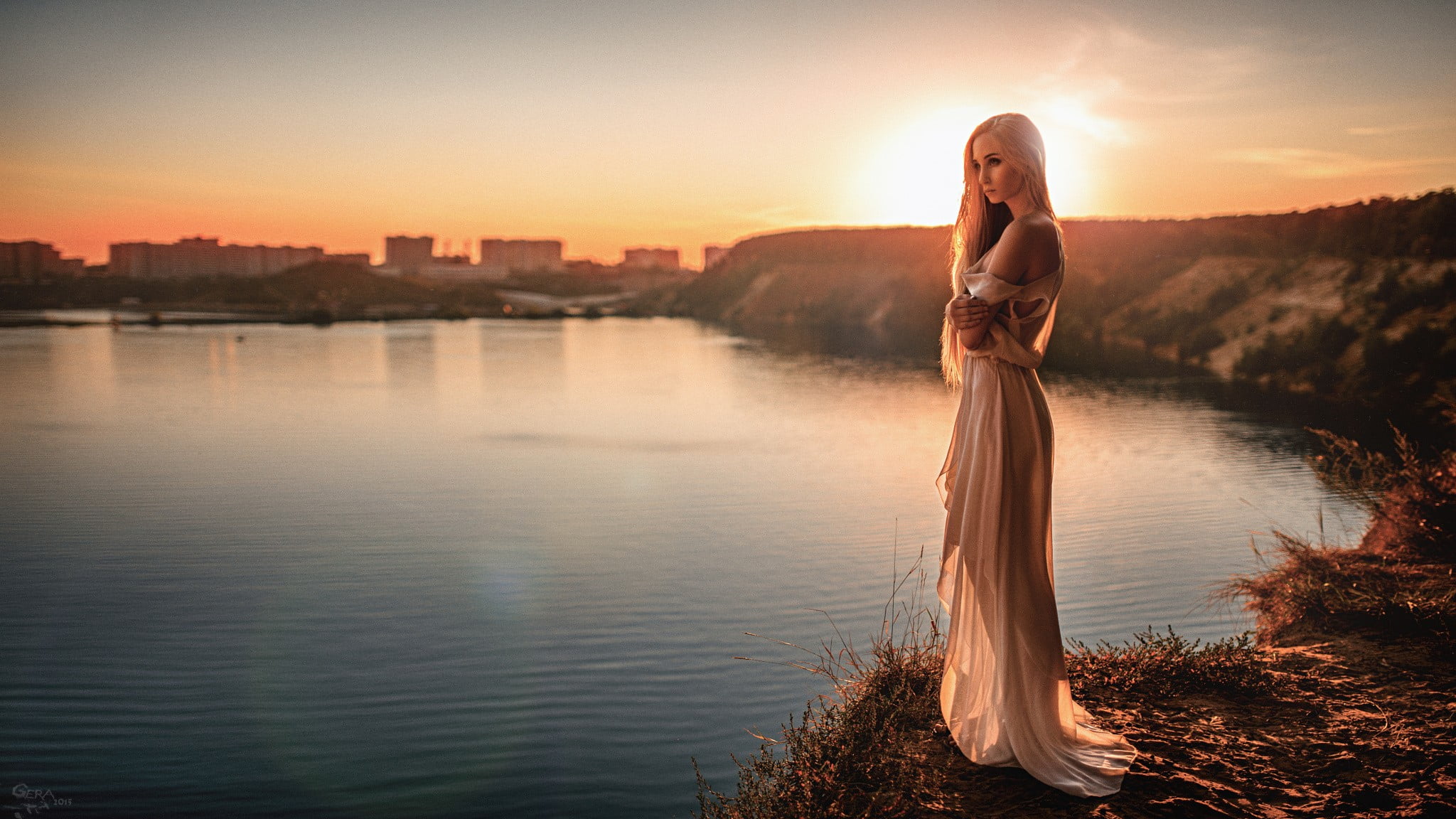 2015 (Year), females, sky, model, dress, Georgy Chernyadyev, beauty in nature, women outdoors, adult, beautiful people, outdoors, fashion, nature, sunlight, HD Wallpaper
