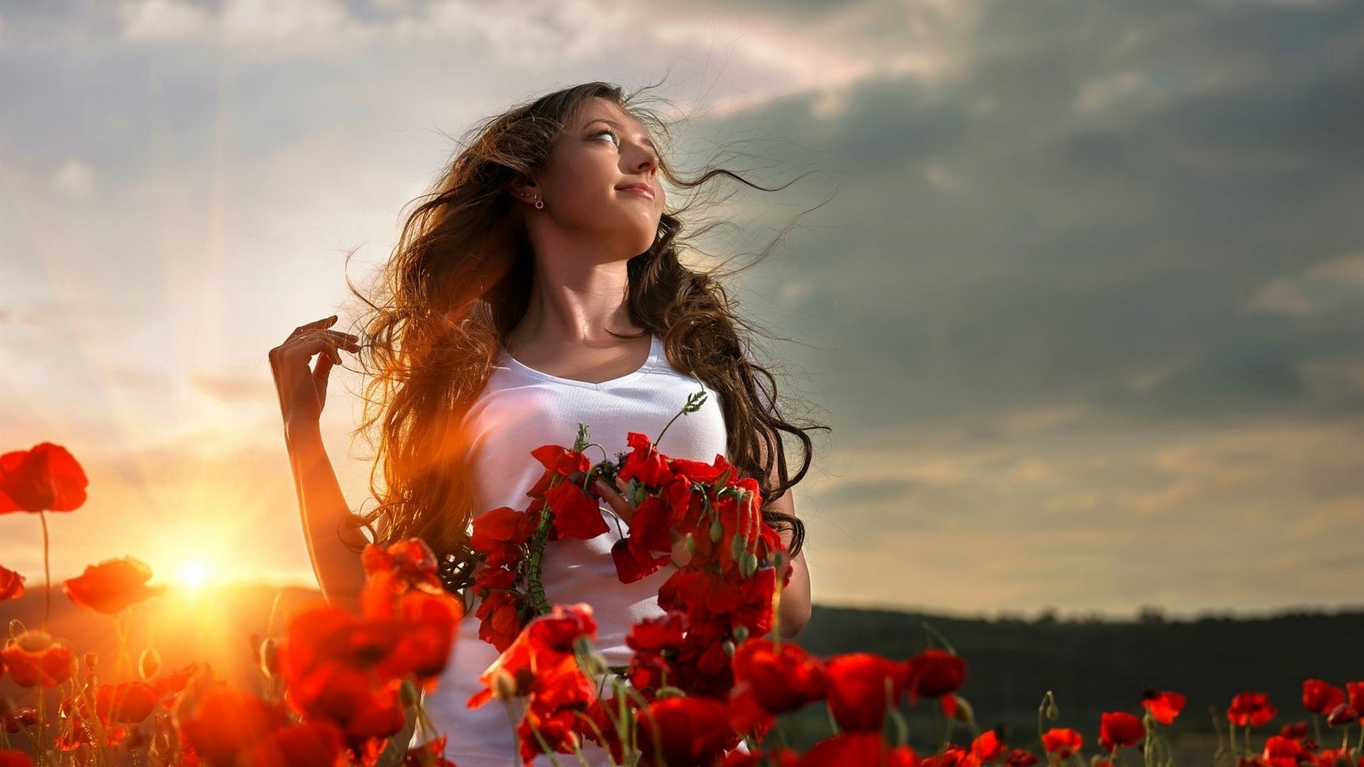 Sun, looking up, 1080P, white clothing, brunette, women, long hair, women outdoors, depth of field, model, white dress, sun rays, poppies, nature, clouds, HD Wallpaper