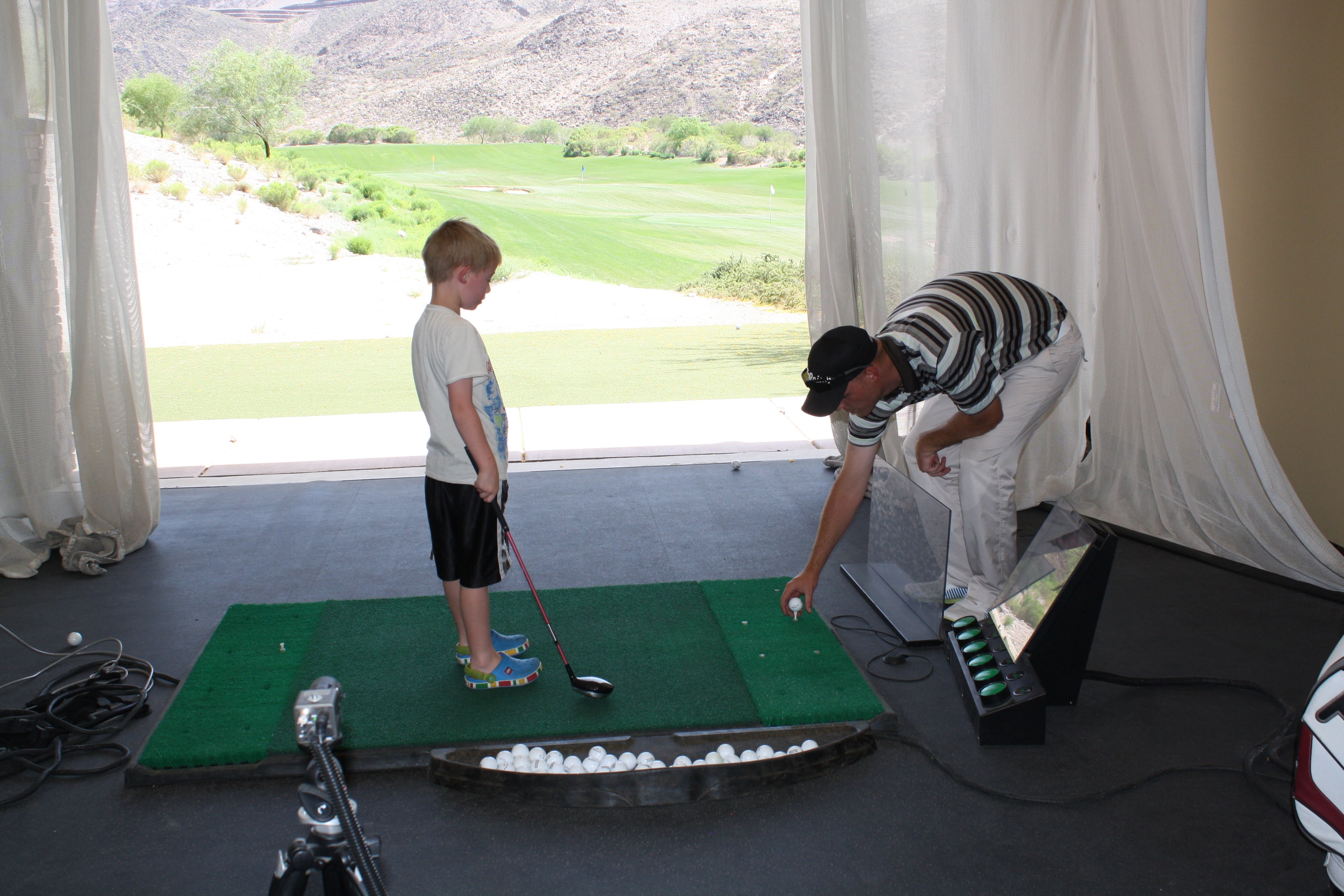 training, window, togetherness, standing, practise, child, golf, 4K, two people, positive emotion, people, males, childhood, family, men, real people, HD Wallpaper