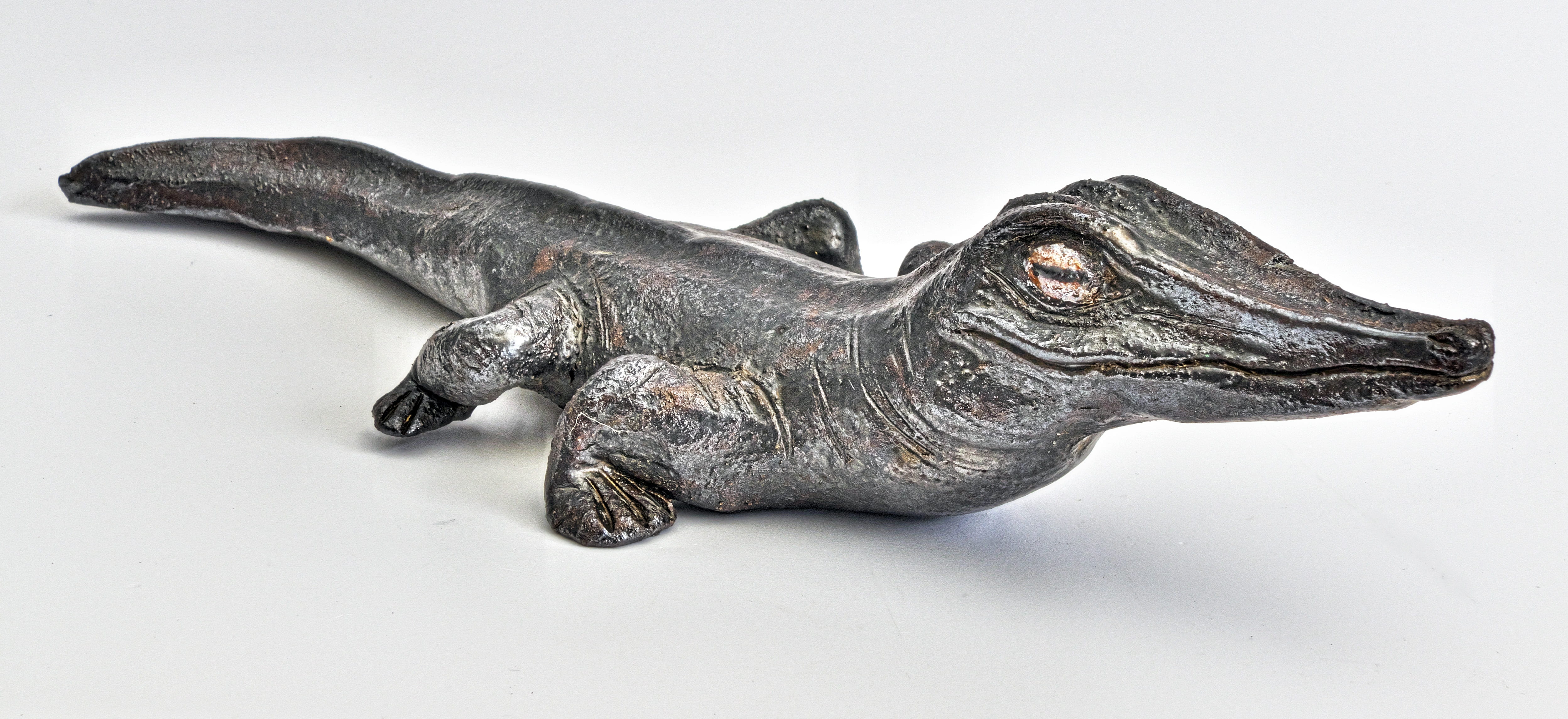 tand, 4K, history, craft, animal body part, turtle, artistically, gray, one animal, ornament, crocodile, animal scale, white background, no people, dust catcher, HD Wallpaper