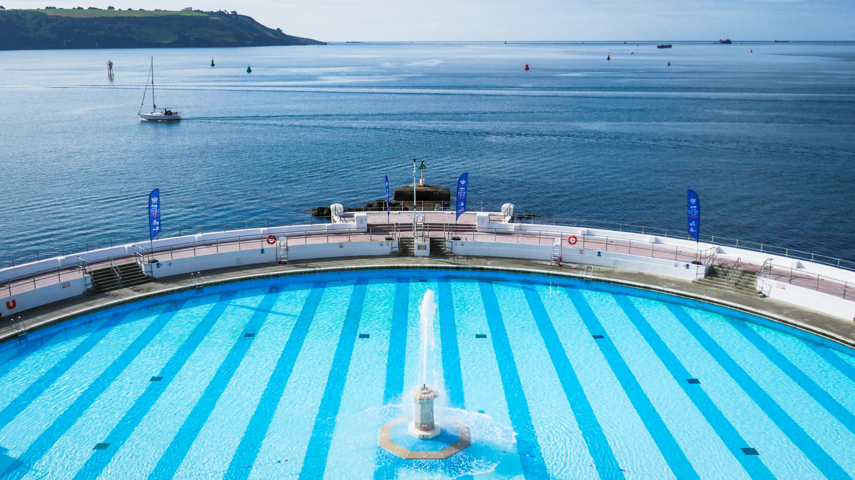 blue, plymouth uk, outdoors, beauty in nature, sea, luxury, day, plymouth lido, travel destinations, travel, high angle view, sailboat, architecture, water, HD Wallpaper