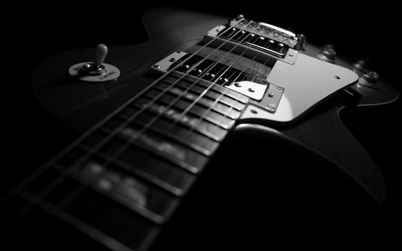 monochrome, single object, string, bass guitar, wood - material, musical equipment, musical instrument string, indoors, guitar, studio shot, studio, no people, HD Wallpaper