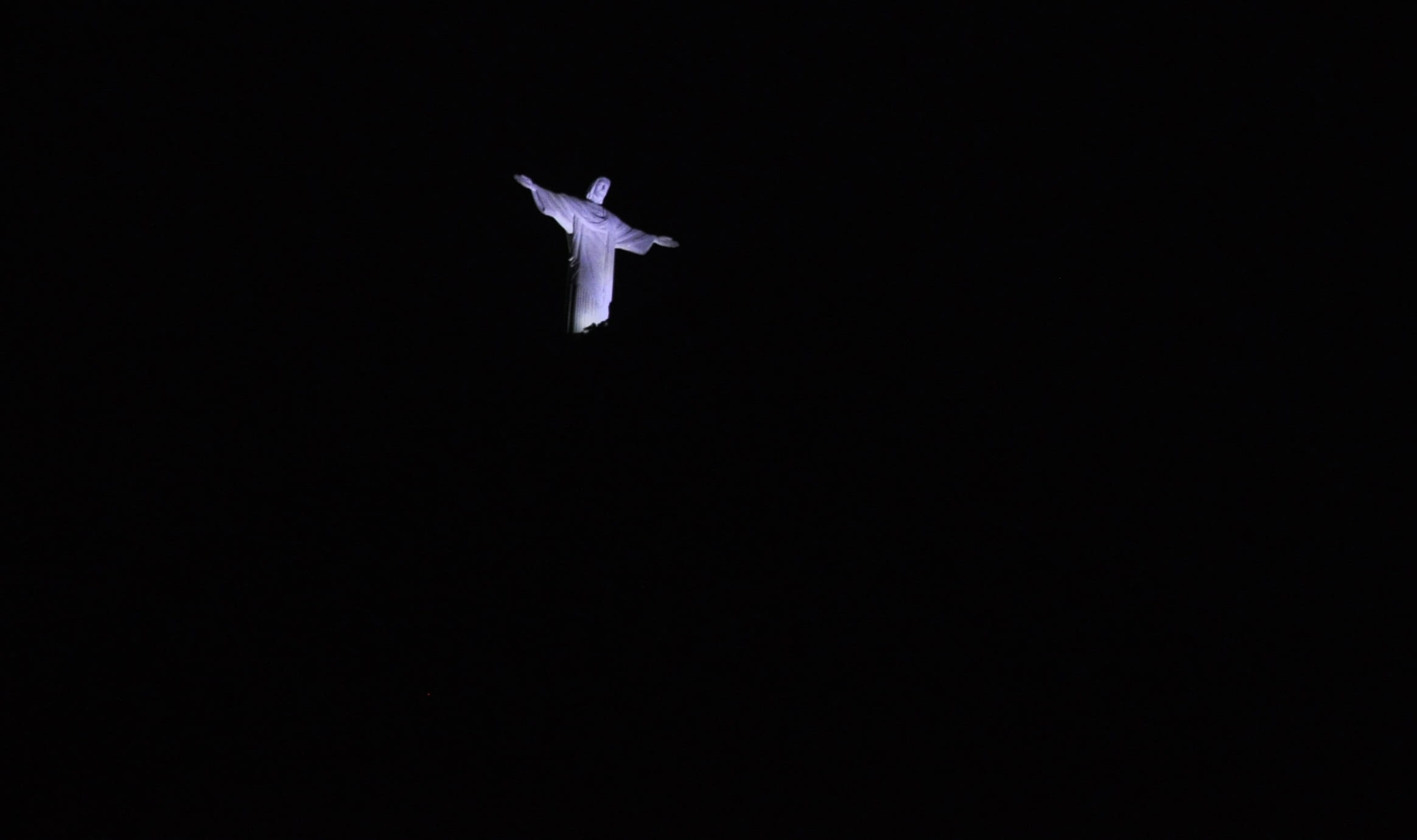 one animal, animal, no people, animal wildlife, mode of transportation, animal themes, bird, flying, black background, motion, nature, Christ The Redeemer, HD Wallpaper