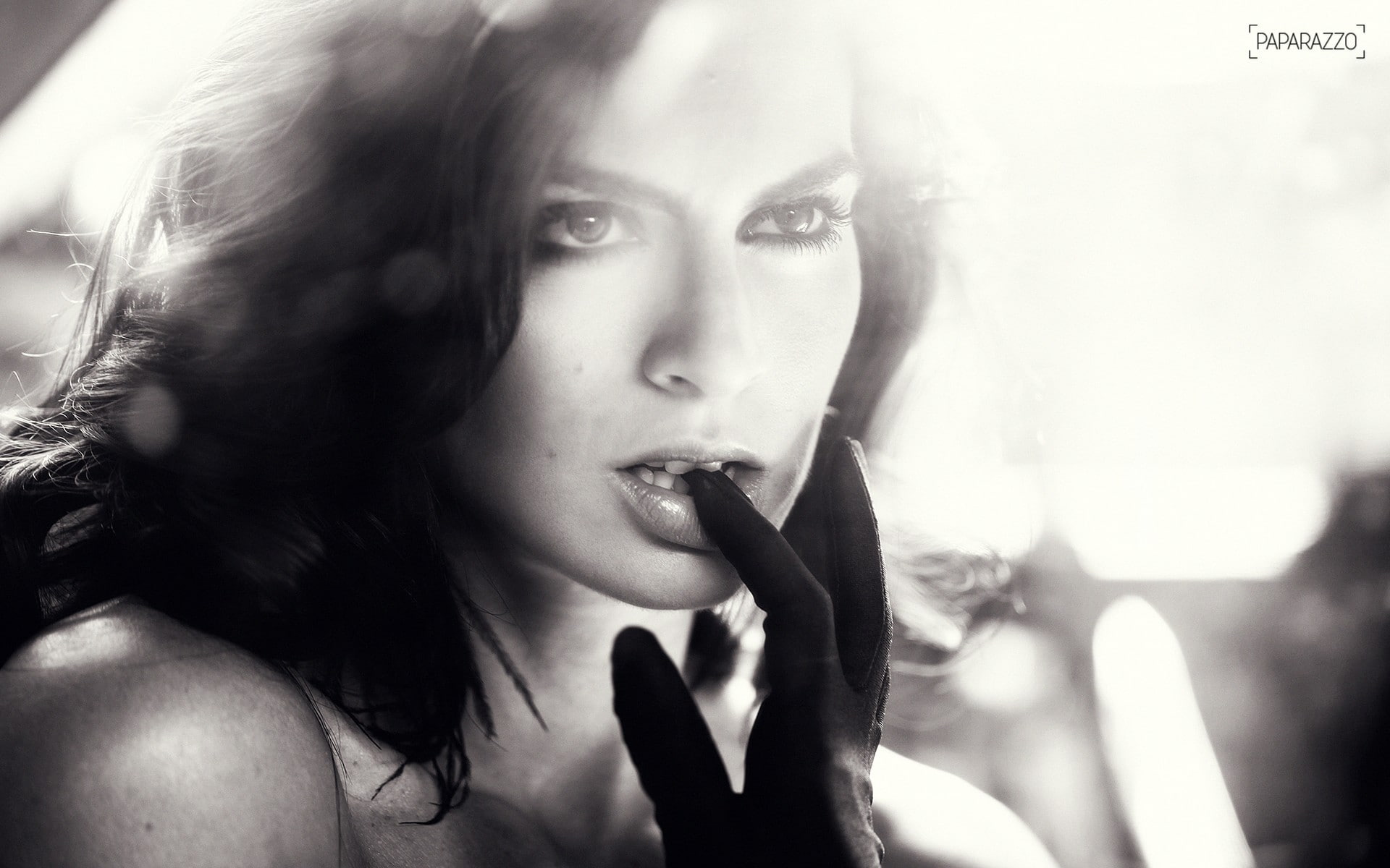 real people, one person, bad habit, smoking issues, looking at camera, model, portrait, 1080P, monochrome, close-up, Renata Molinaro, beautiful woman, HD Wallpaper