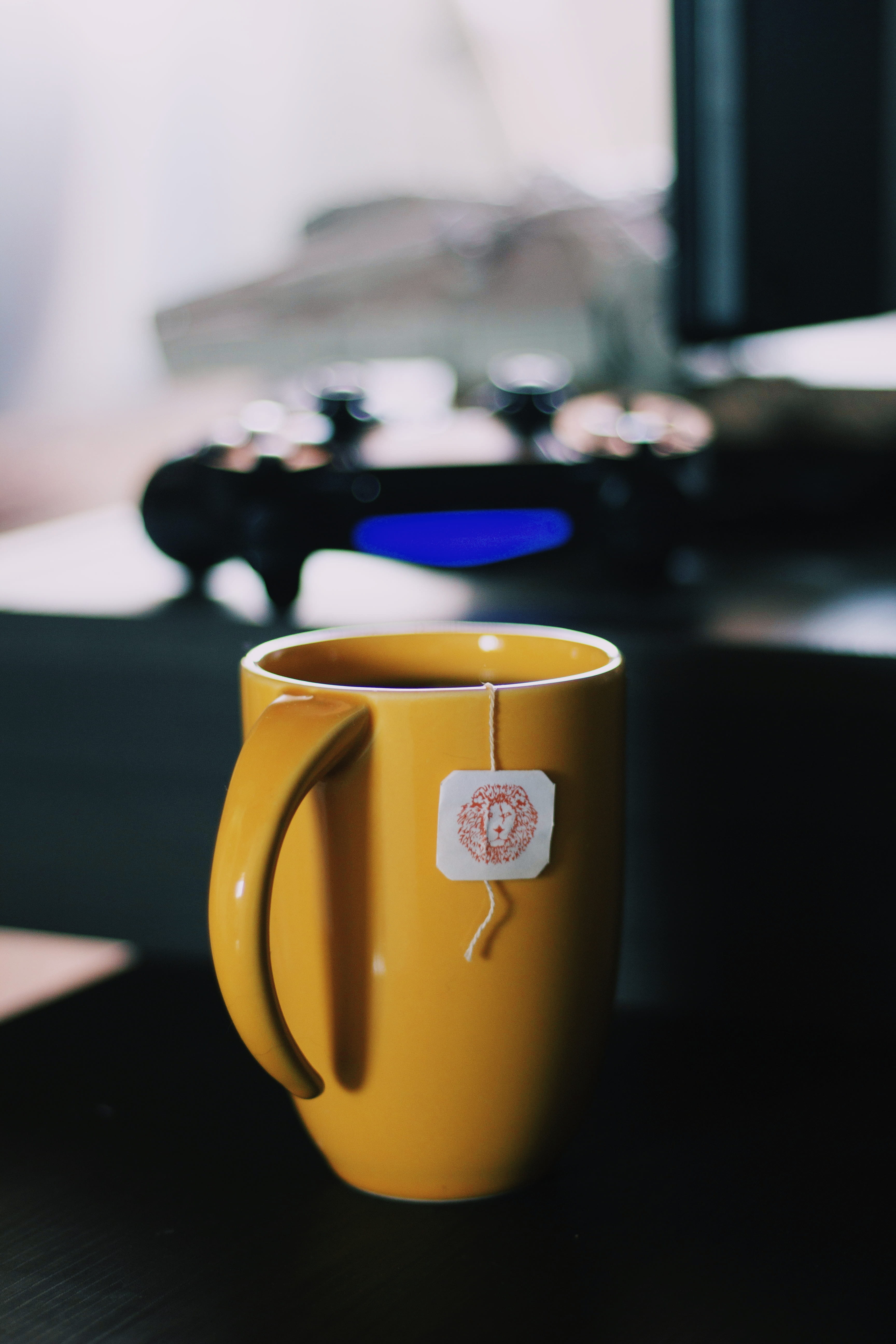 tea, pottery, focus on foreground, cup, focus, brazil, refreshment, still life, blur, selective, mug, home interior, food and drink, day, steep, indoors, Phone HD Wallpaper