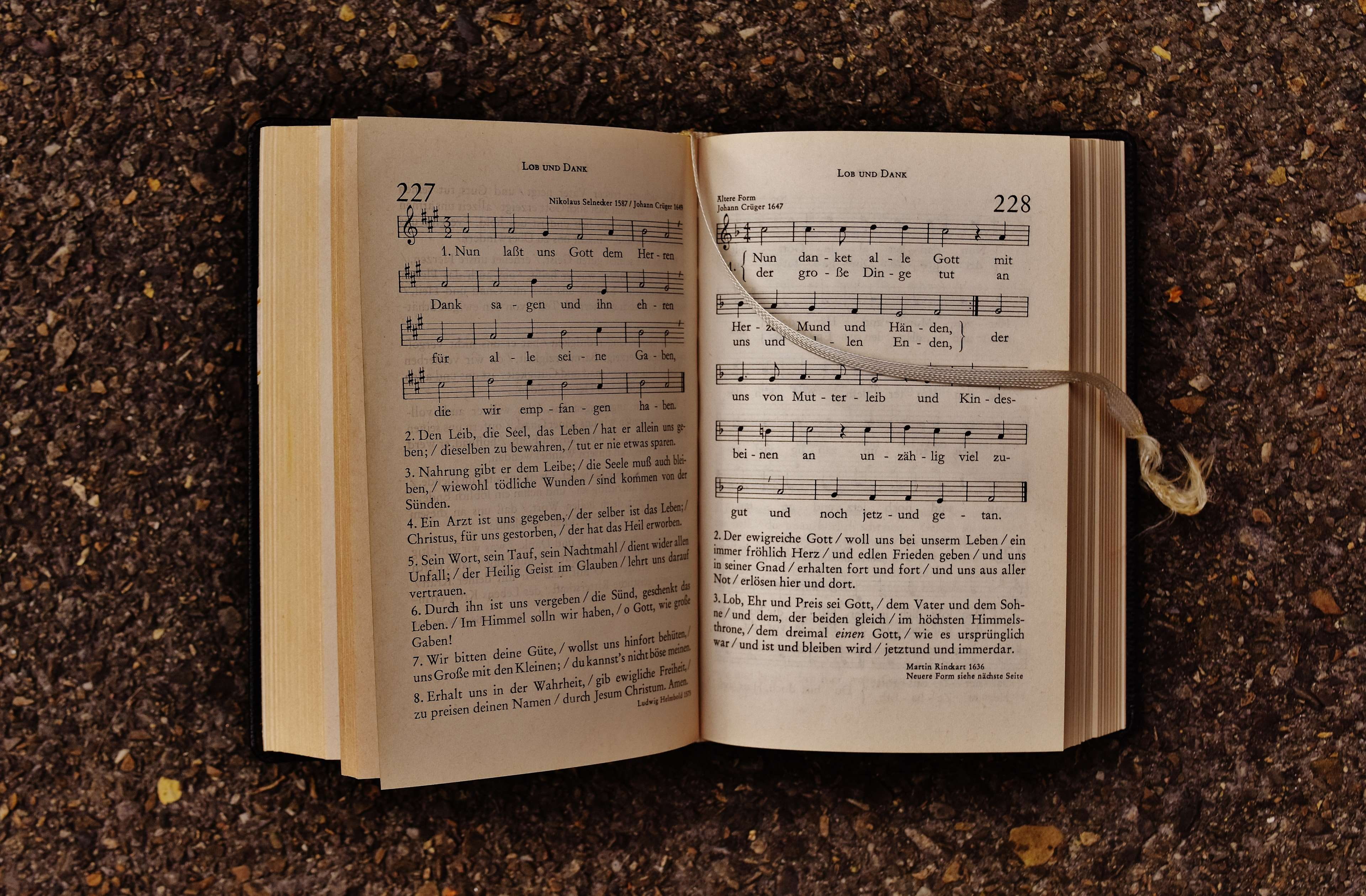 4K, text, close-up, contemplation, ground, font, no people, paper, belief, spirituality, leaf, indoors, book, page, open, religion, western script, book pages, HD Wallpaper