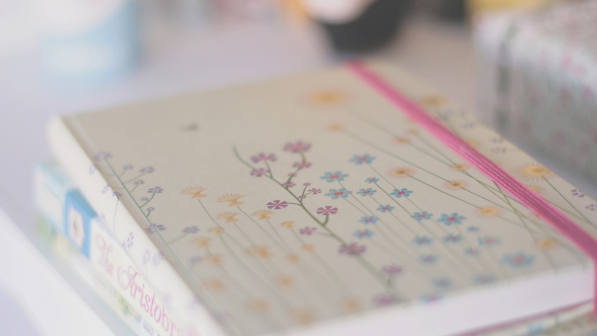 close-up, text, publication, education, no people, Design, 1080P, learning, pink color, emotion, postcard, book, selective focus, handwriting, Bookmark, HD Wallpaper