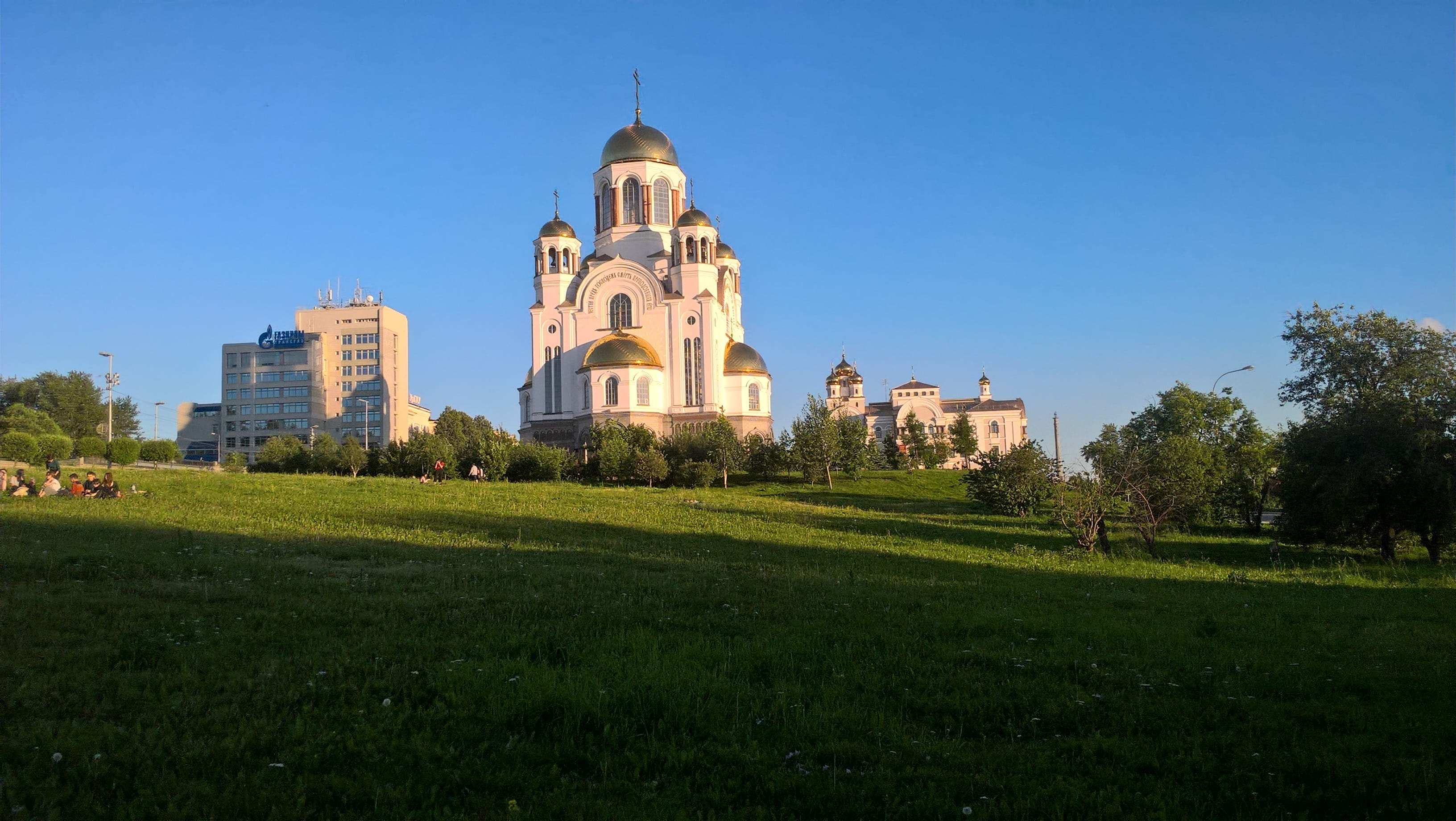 dome, spirituality, religion, 2K, belief, ekaterinburg, history, sky, no people, building exterior, building, church, outdoors, plant, place of worship, HD Wallpaper