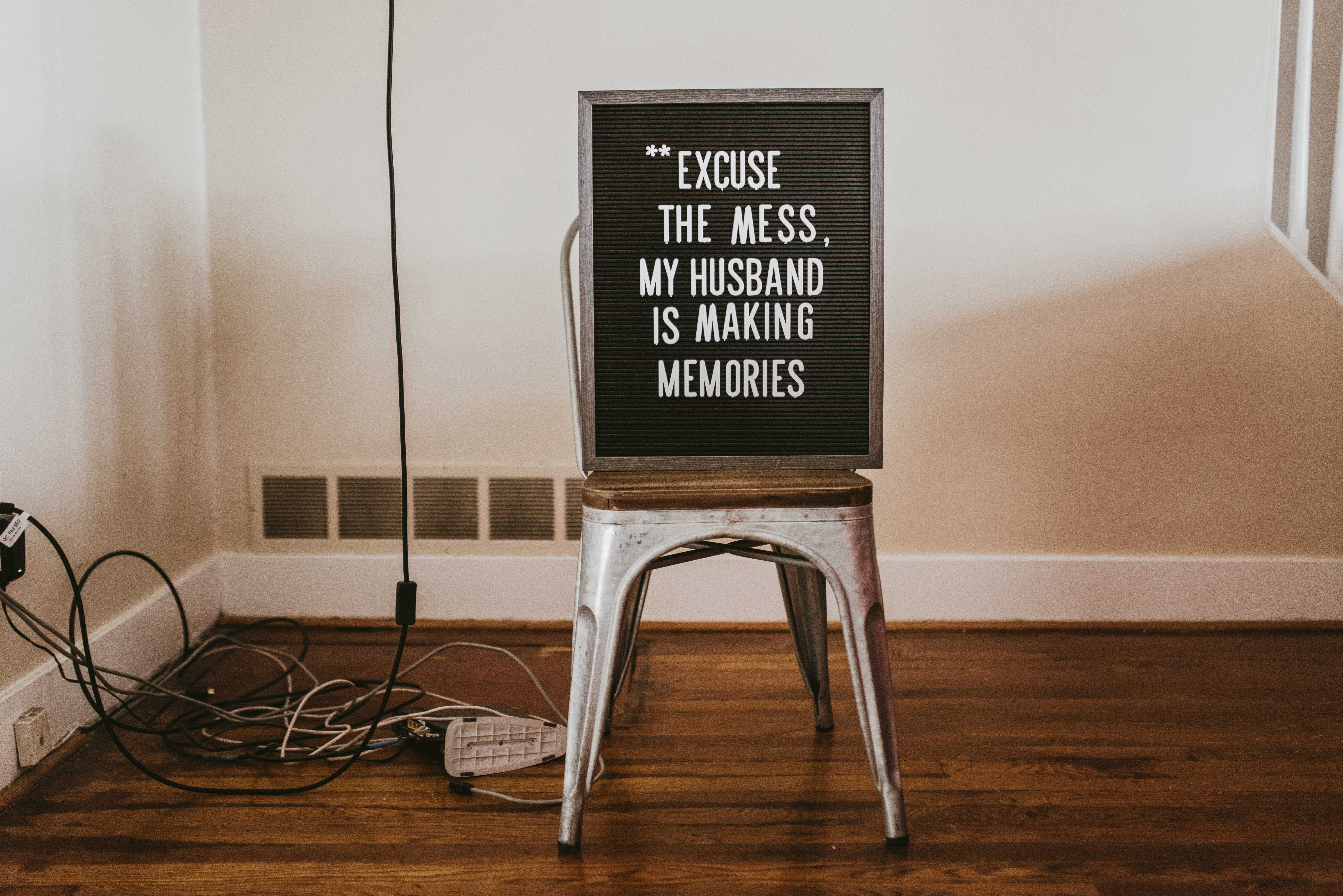 table, marriage, communication, furniture, hardwood floor, technology, cable, relationship, information sign, western script, 5K, no people, indoors, arts culture and entertainment, HD Wallpaper