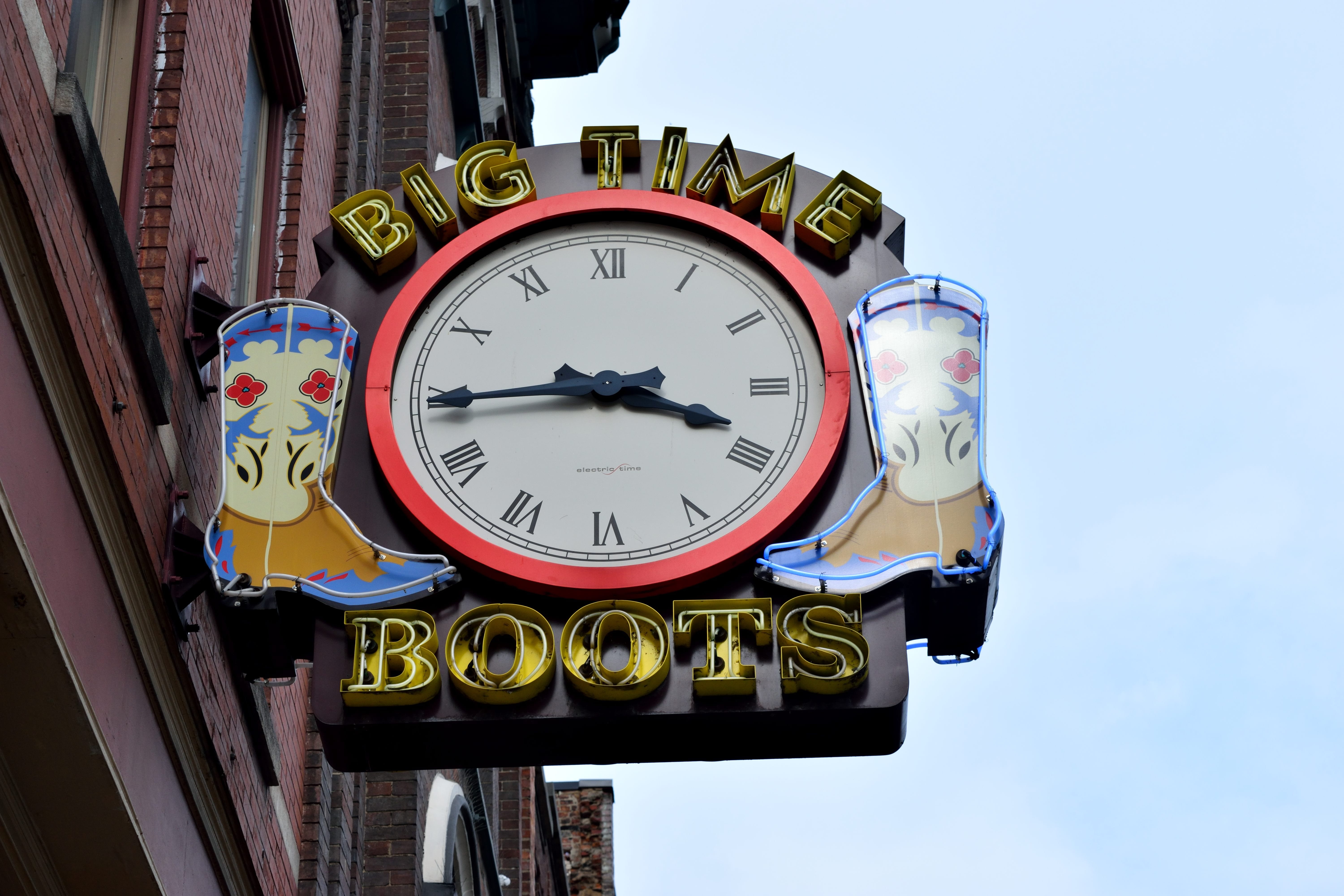 sign, bright, nashville tennessee, instrument of time, low angle view, country western, business, time, clock, clock face, boots for sale, marketing, hour hand, HD Wallpaper