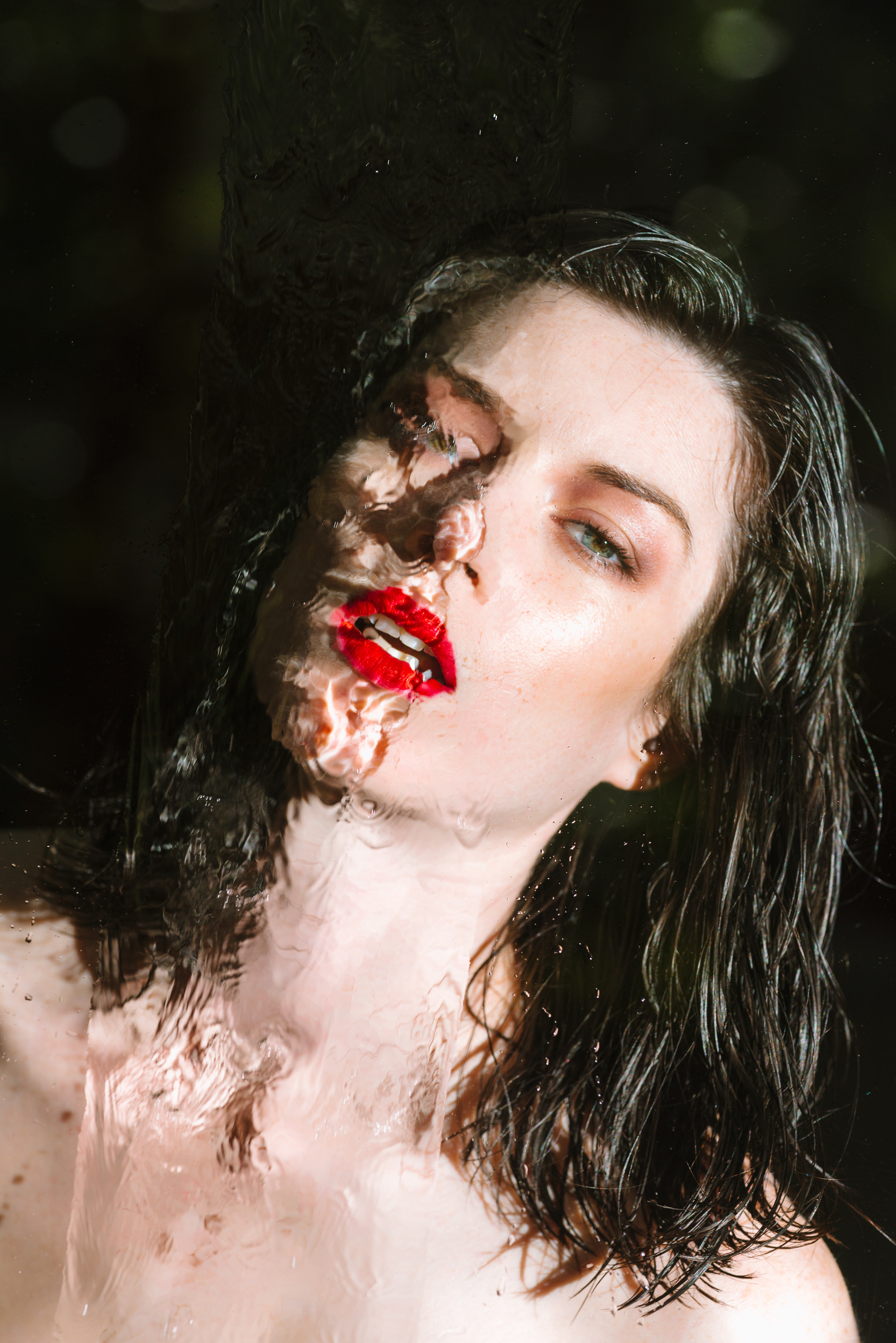 Nikola Tamindzic, water, Stoya, women, 4K, red lipstick, Phone HD Wallpaper