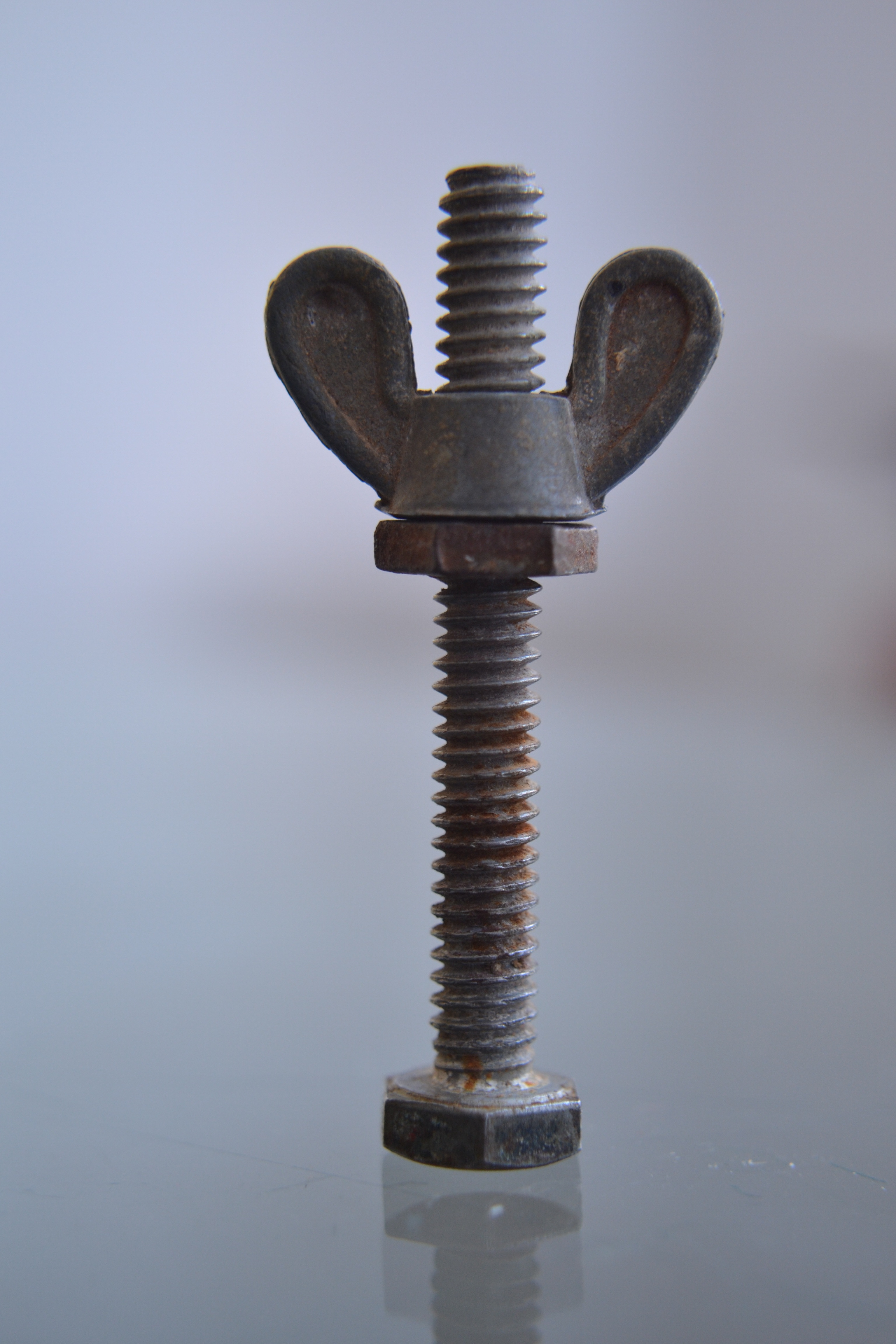 utility, outdoors, 4K, spiral, joiner, joinery, studio shot, day, pattern, carpenter, rusty, nut - fastener, equipment, tool, work tool, bolt, metal, machine part, Phone HD Wallpaper