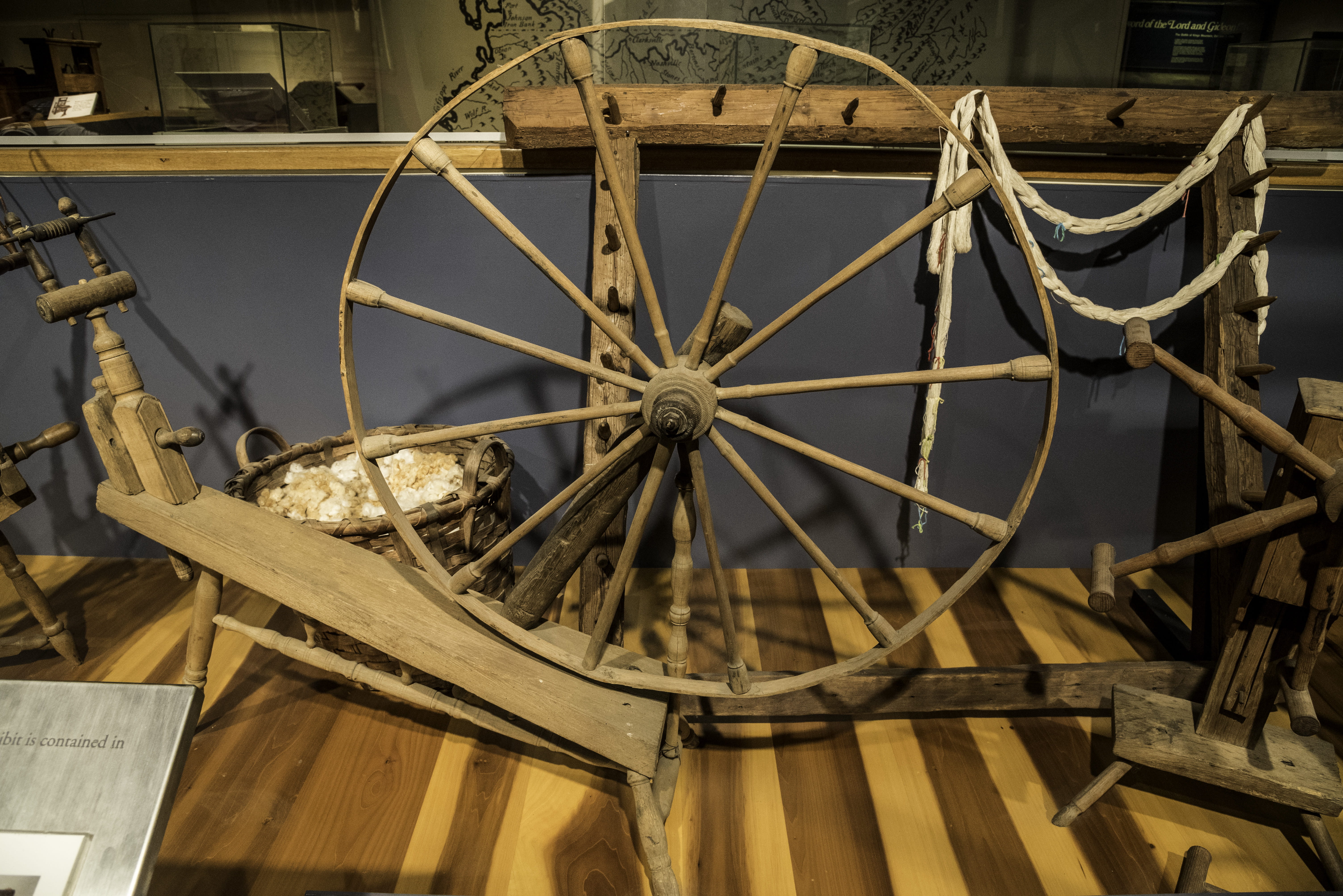 rusty, wheel, Museum, retro Styled, metal, architecture, spinning, historic, built structure, history, abandoned, damaged, machine, antique, wood - Material, HD Wallpaper