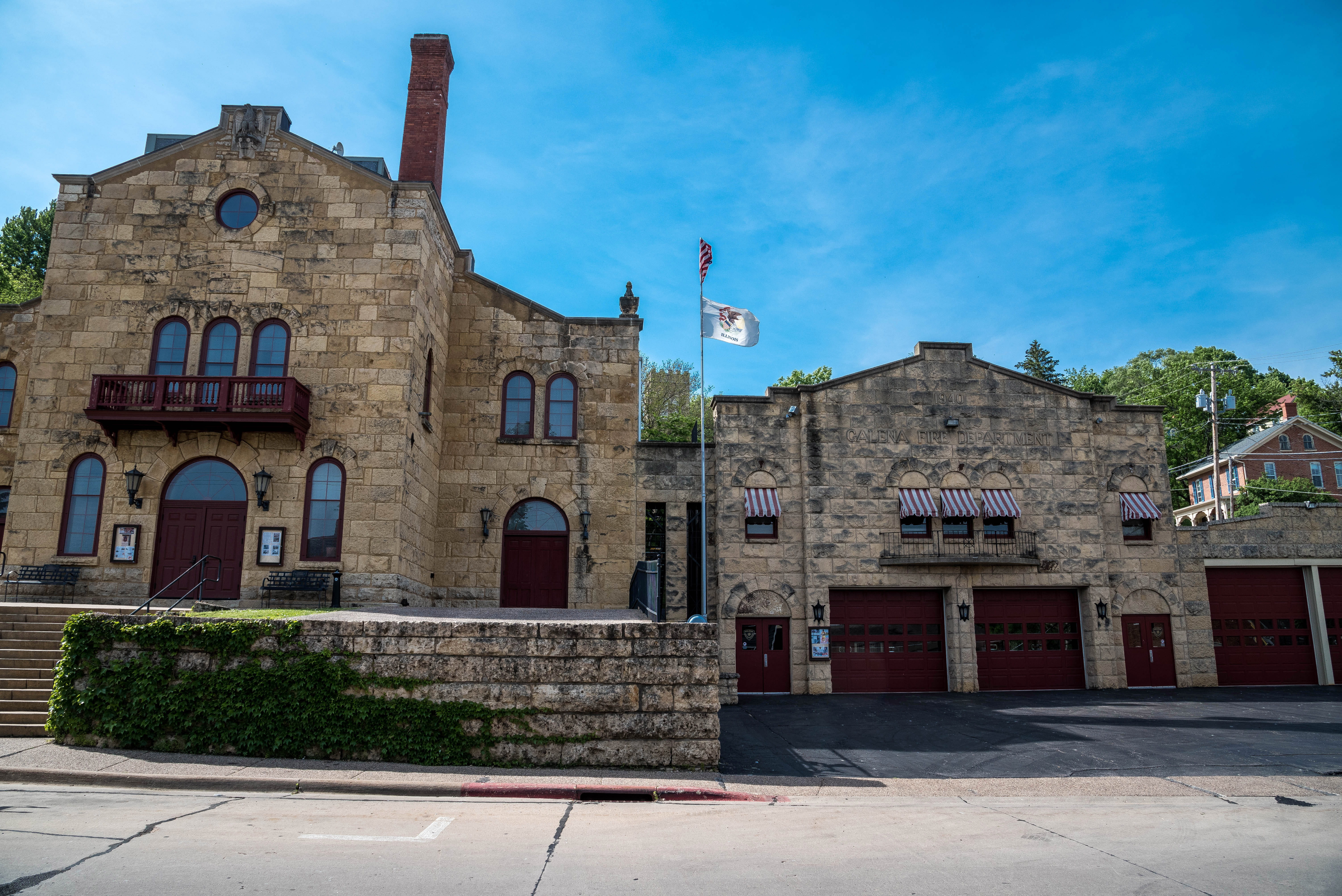 church, the past, station, fire, town, city, public domain, sunlight, history, europe, Fire Station, " photo", outdoors, building Exterior, arch, place of worship, HD Wallpaper