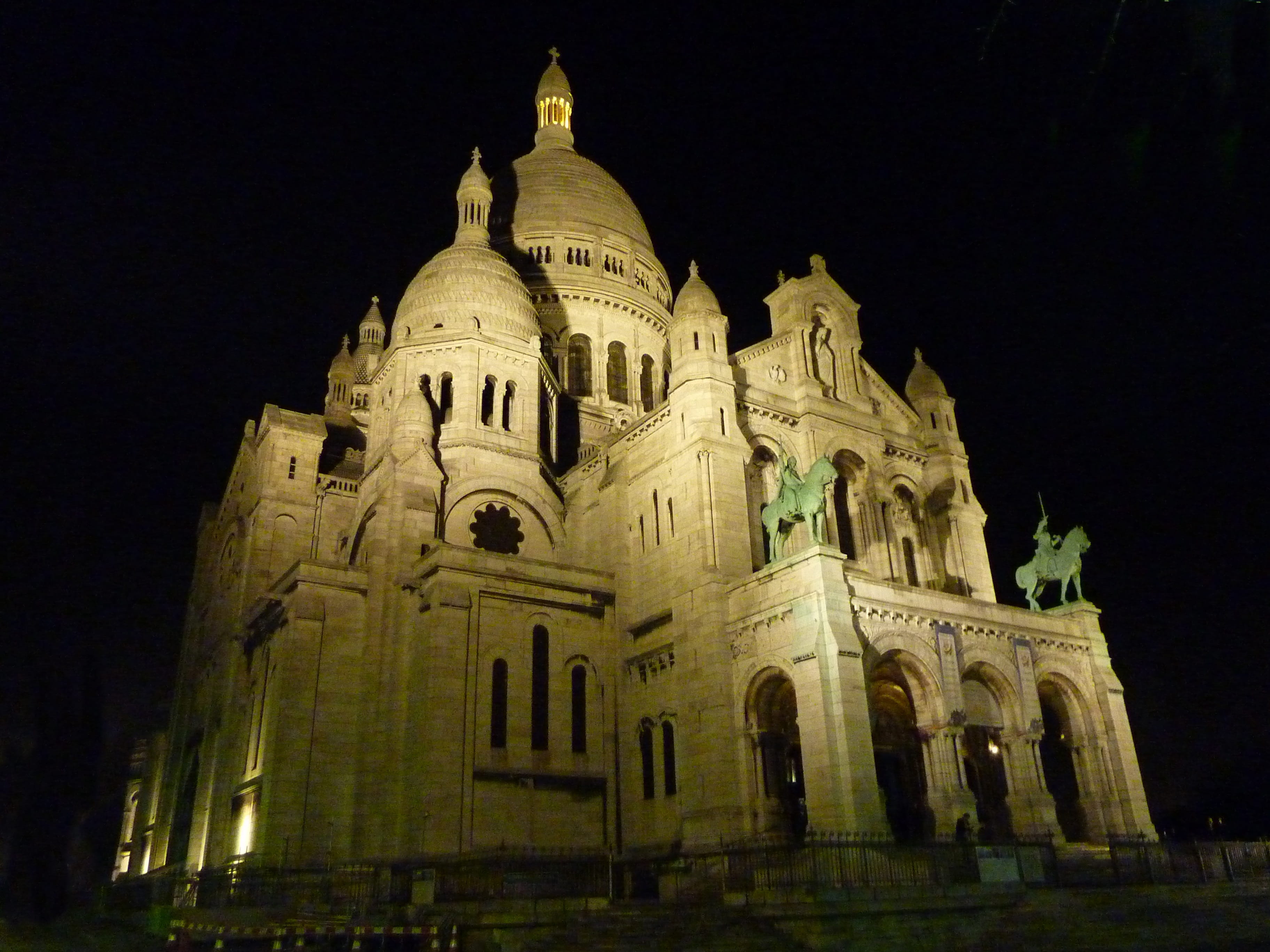 illuminated, travel destinations, outdoors, building exterior, Church, no people, 2K, building, abendstimmung, nature, sky, dome, house of worship, sacré coeur, HD Wallpaper