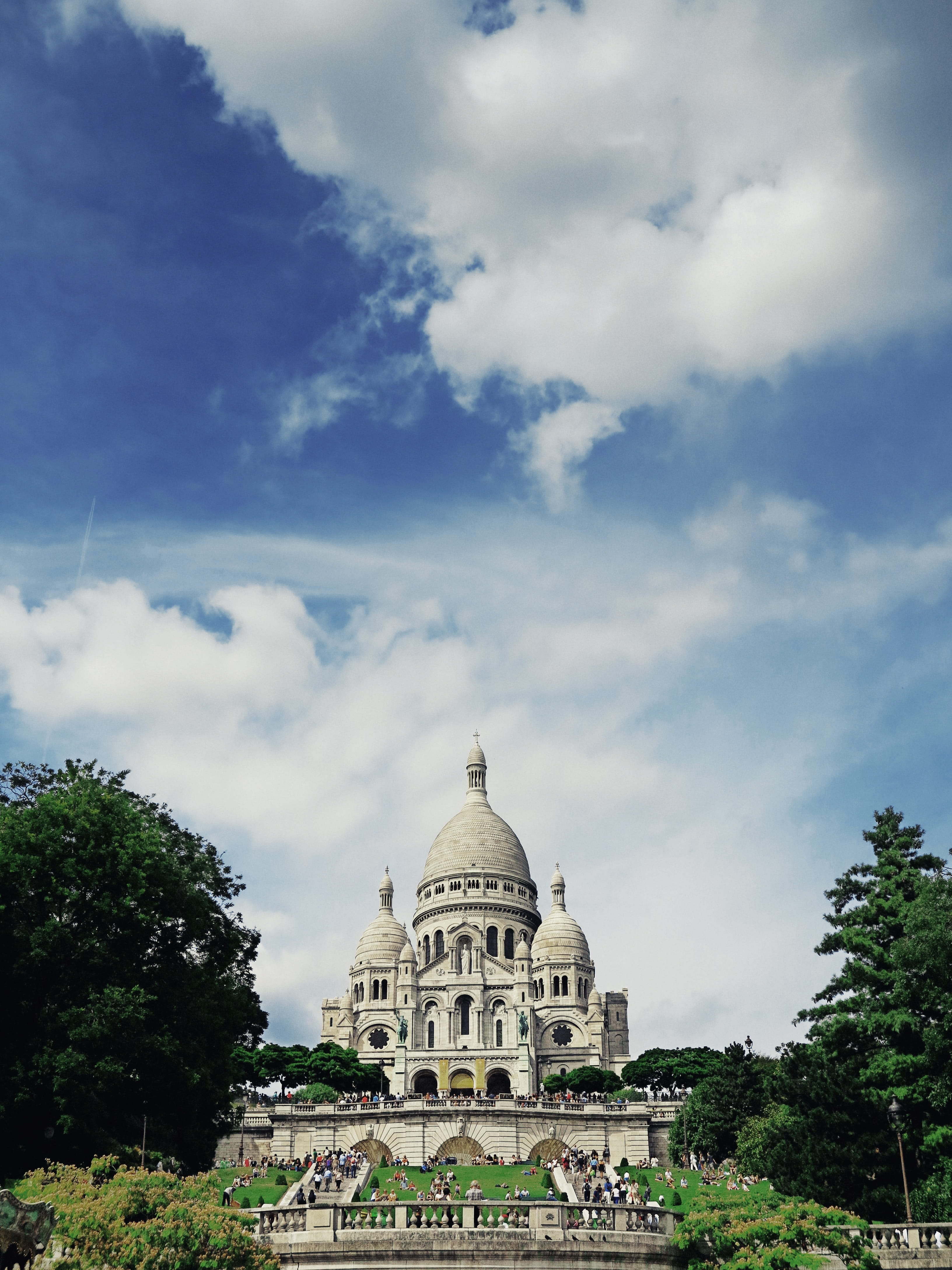 Montmartre, chapel, famous, french, cathedral, cloud - sky, travel, basilica, european, architecture, Cour, capital, landmark, building exterior, tourism, Phone HD Wallpaper
