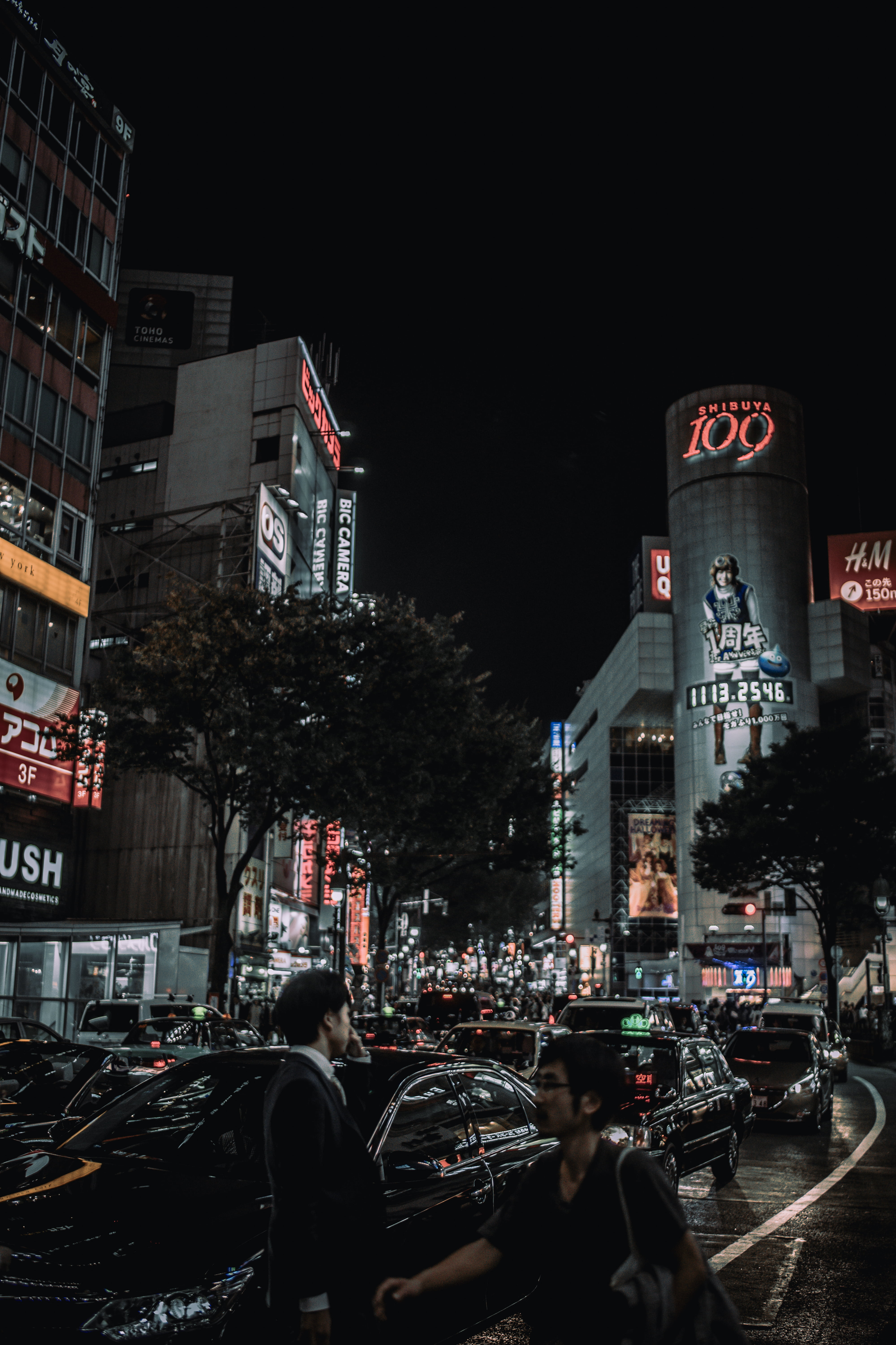 japan, road, people, traffic lights, illuminated, vehicles, skyscraper, buildings, office building exterior, building exterior, tokyo, shibuya 109, evening, Phone HD Wallpaper