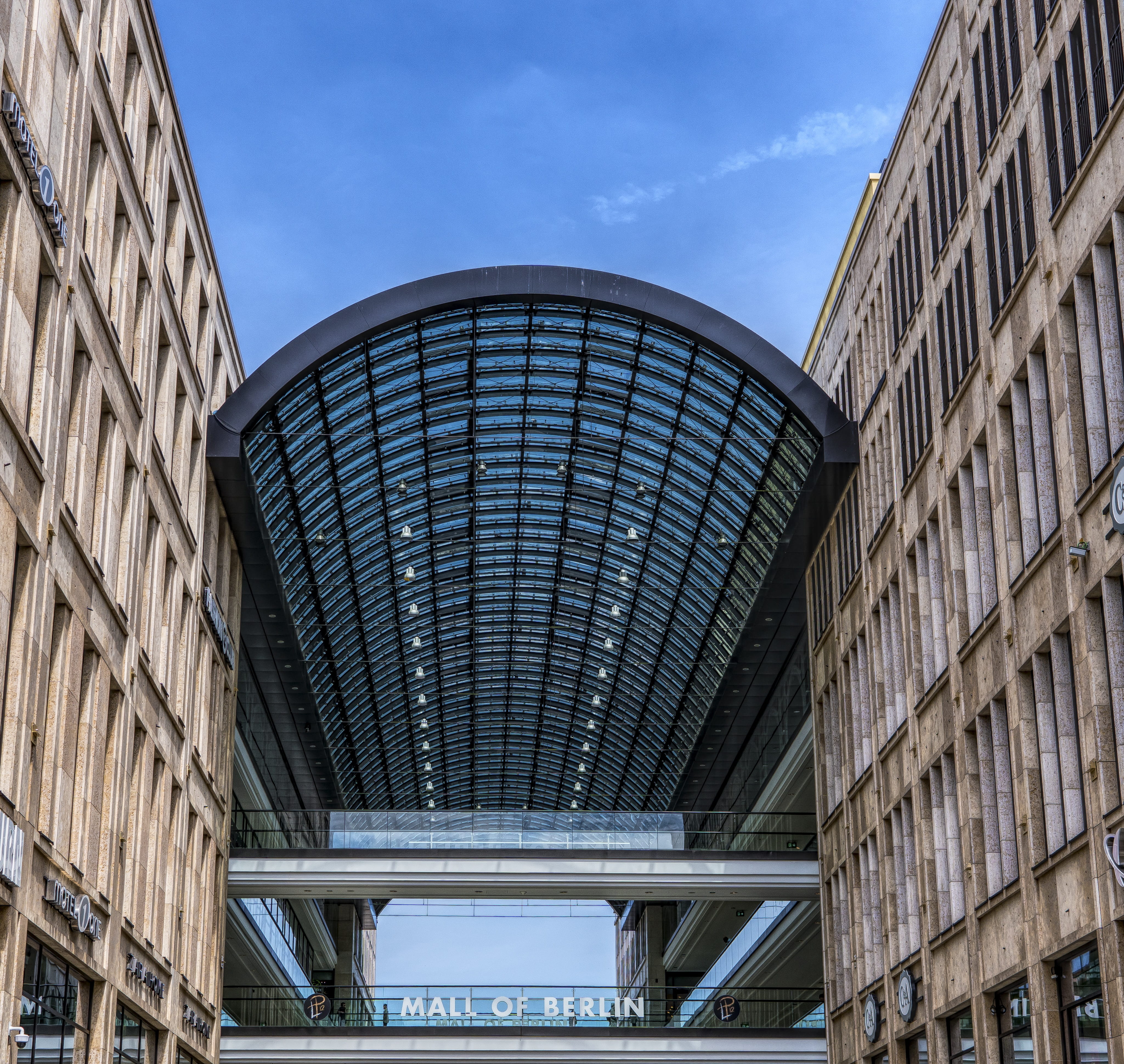 reflection, shopping centre, window, modern, architecture, facade, shops, tourist attraction, day, downtown, sky, enormous, pattern, Shopping, city life, HD Wallpaper