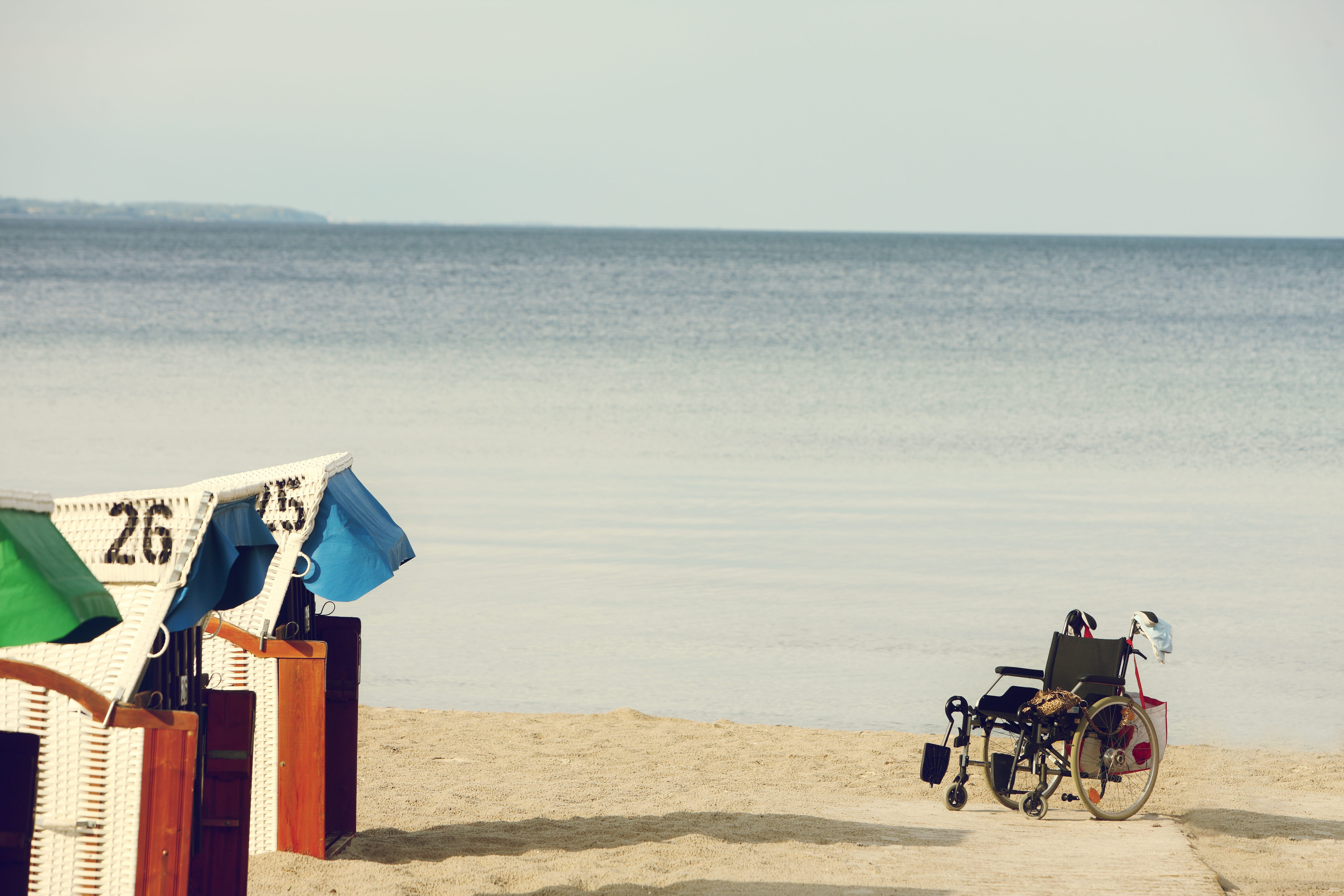 severely disabled, nordseekur, travel Destinations, nature, 5K, scenics - nature, vacations, seashore, lame, sand, tools, be mobile, real people, water, HD Wallpaper