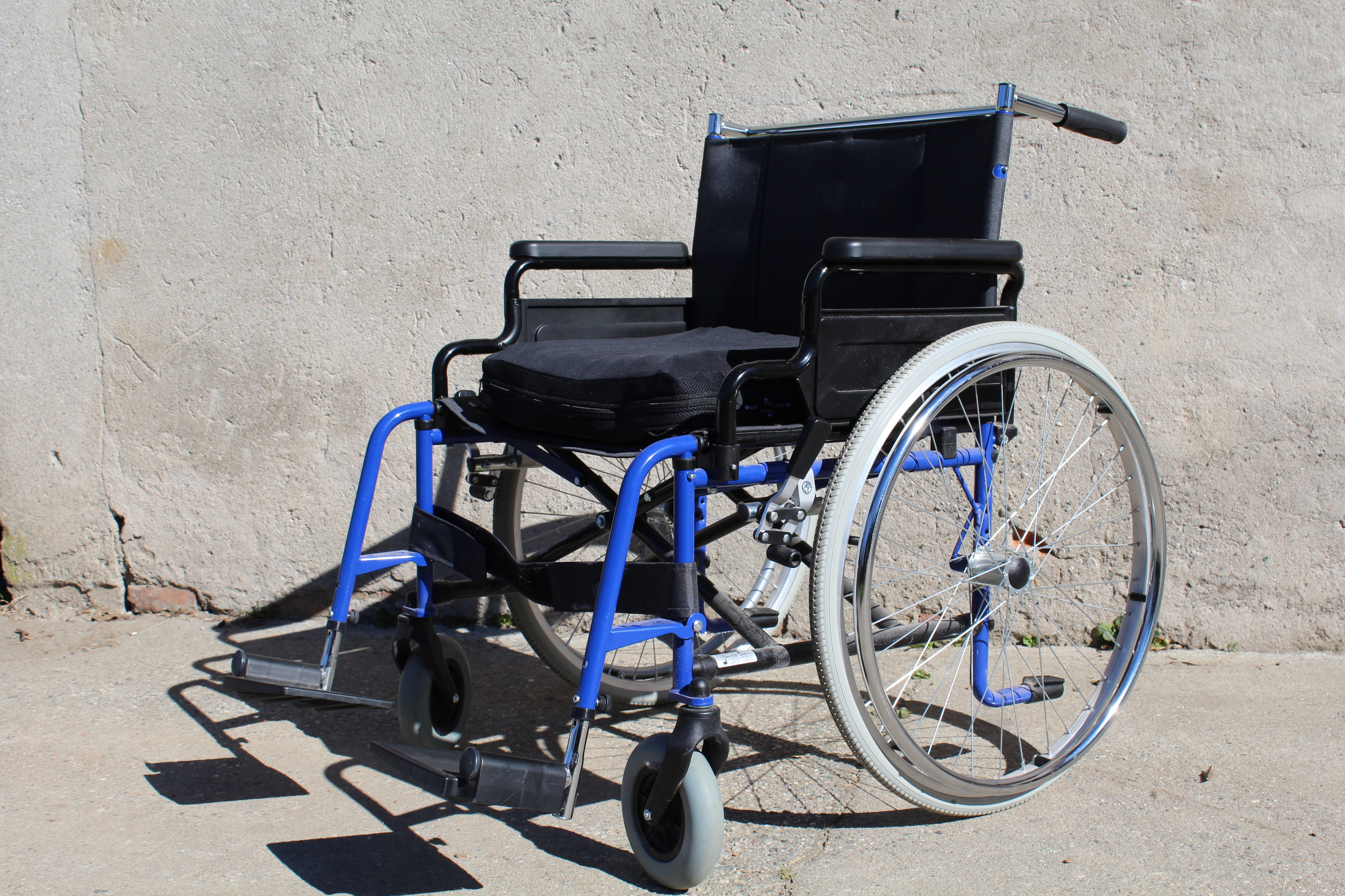 care, transportation, wall - building feature, no people, shadow, bicycle, wheelchair, volunteering, day, land vehicle, wheel, mode of transportation, nature, HD Wallpaper