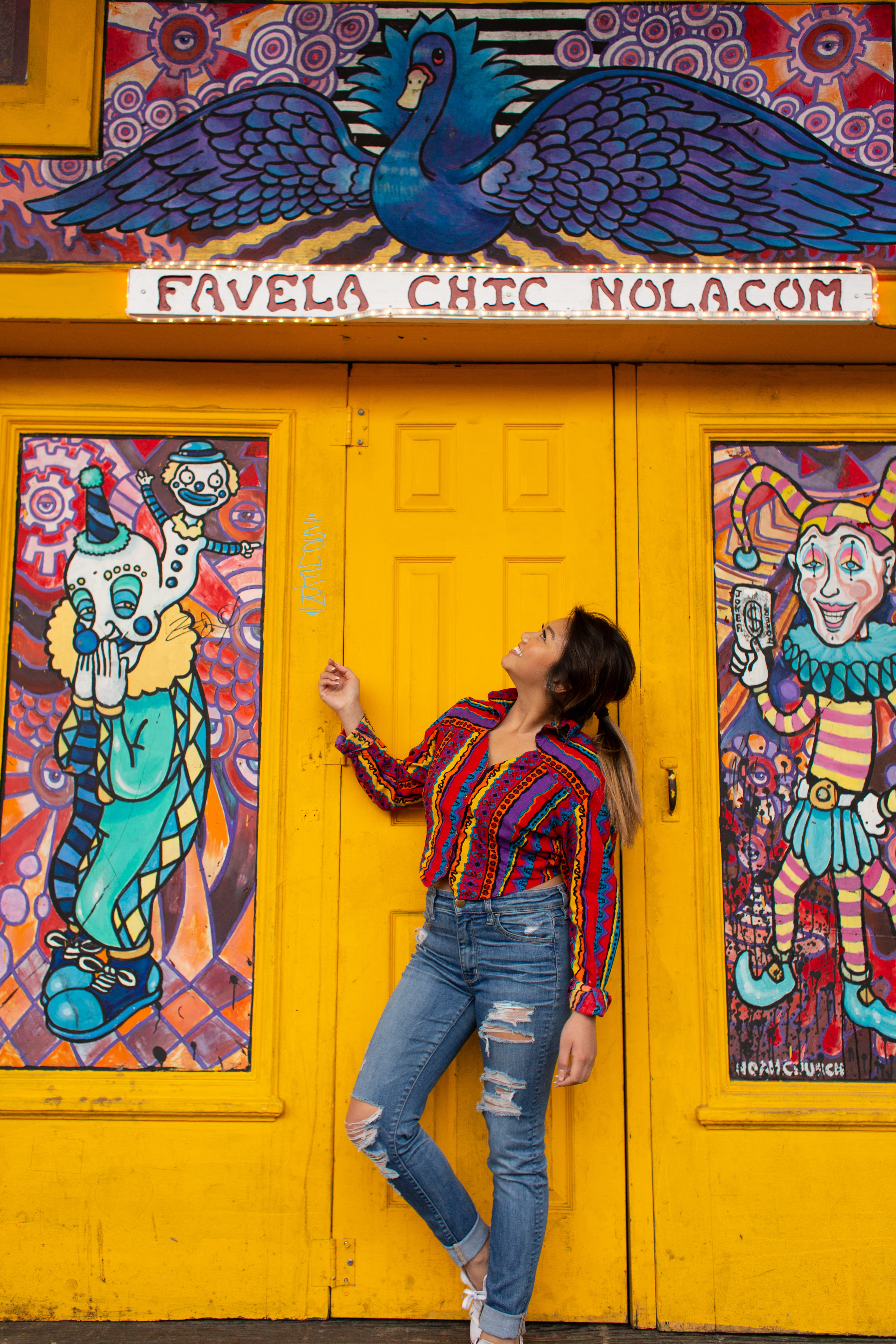 young adult, person, casual clothing, art, day, adult, denim, mural, girl, jeans, creativity, young women, pants, human, travel, mosaic, shoe, painting, Phone HD Wallpaper