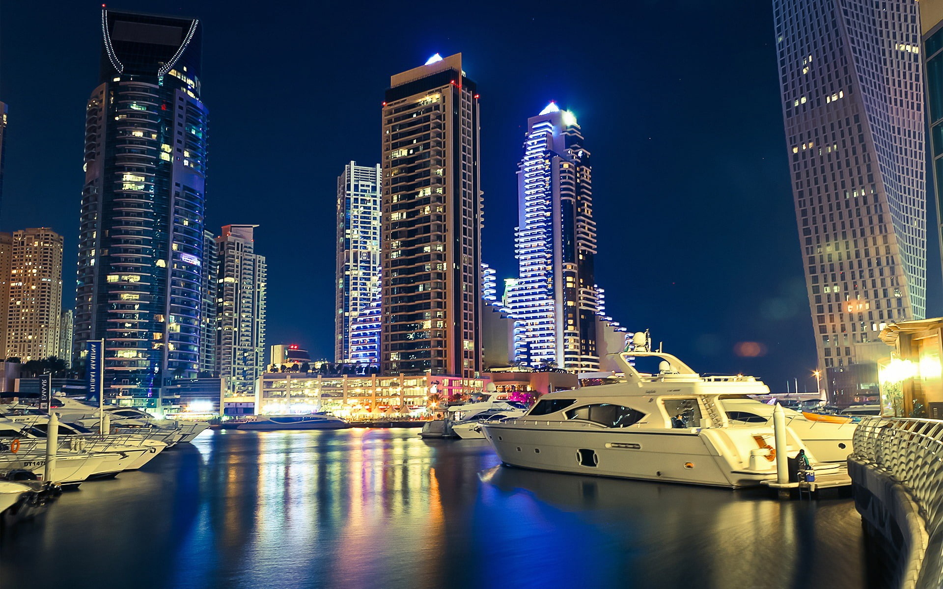 office building exterior, yacht, mode of transportation, dxb, water, landscape, cityscape, night, architecture, food, transportation, cities, hd, white, HD Wallpaper