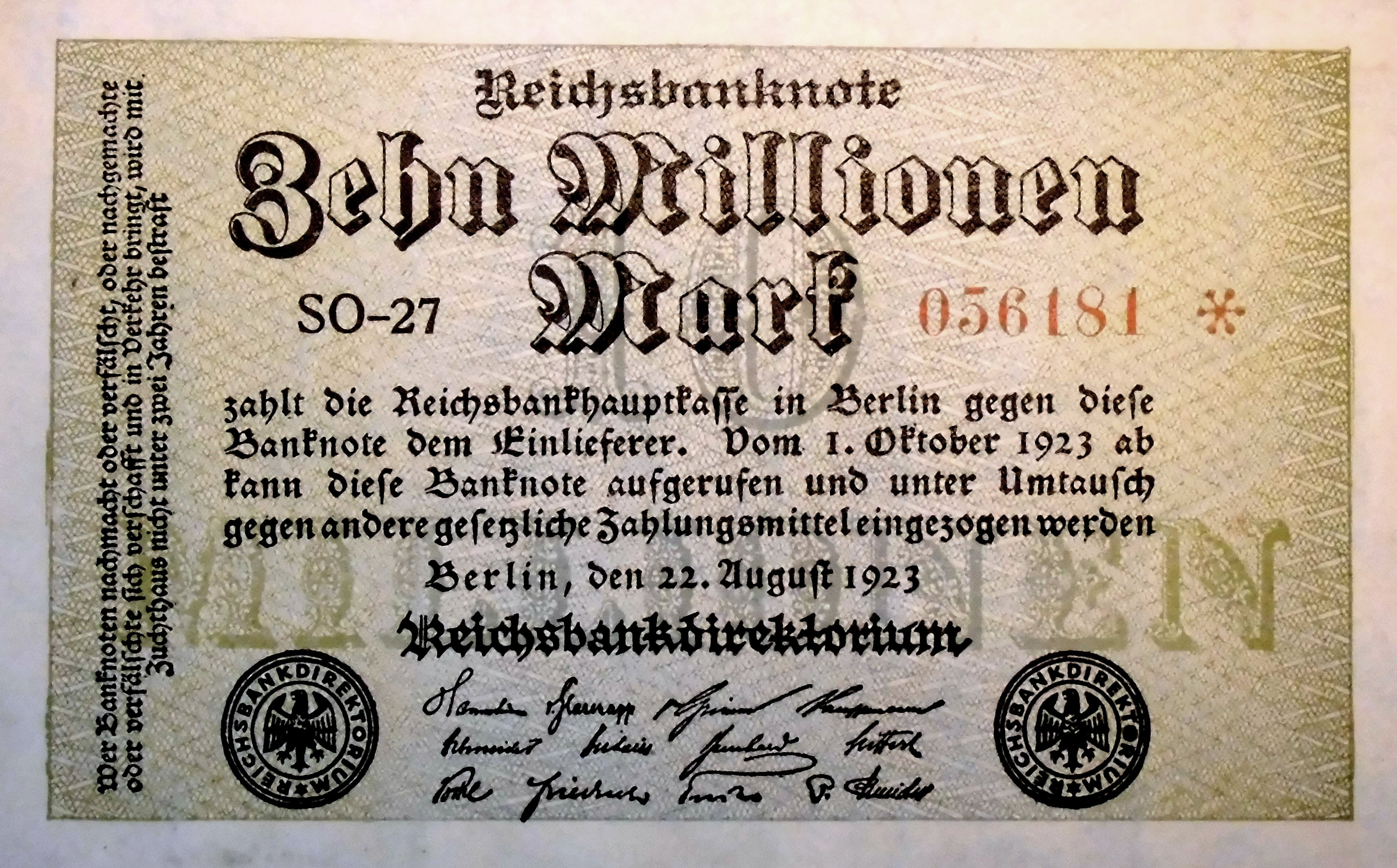crises, inflationsgeld, paper, germany, business, backgrounds, inflation, consequences of war, finance, economy, misery, berlin, no people, unemployed person, HD Wallpaper